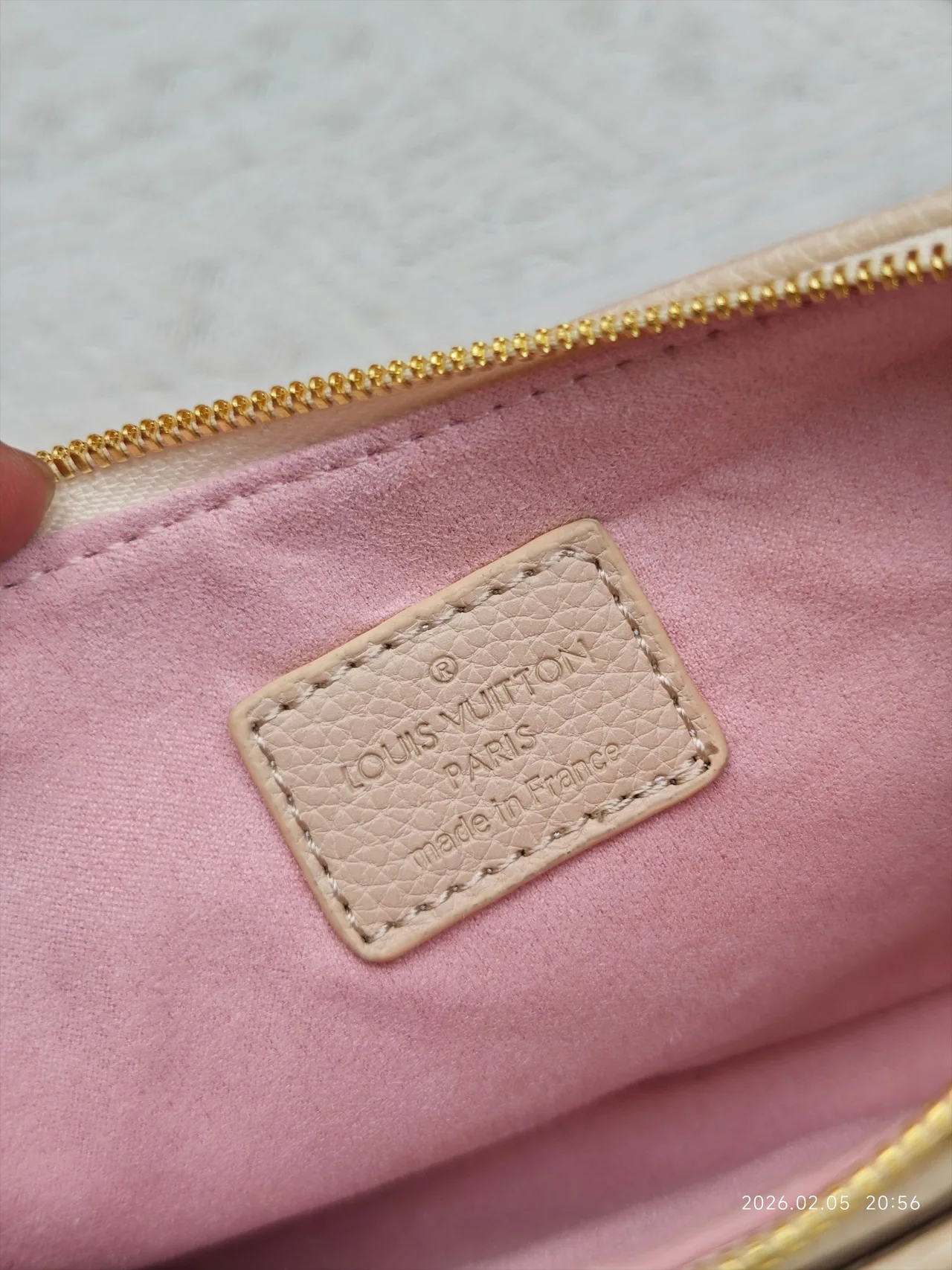 Louis Vuitton Denim Shoulder Bag in Beige · view 9