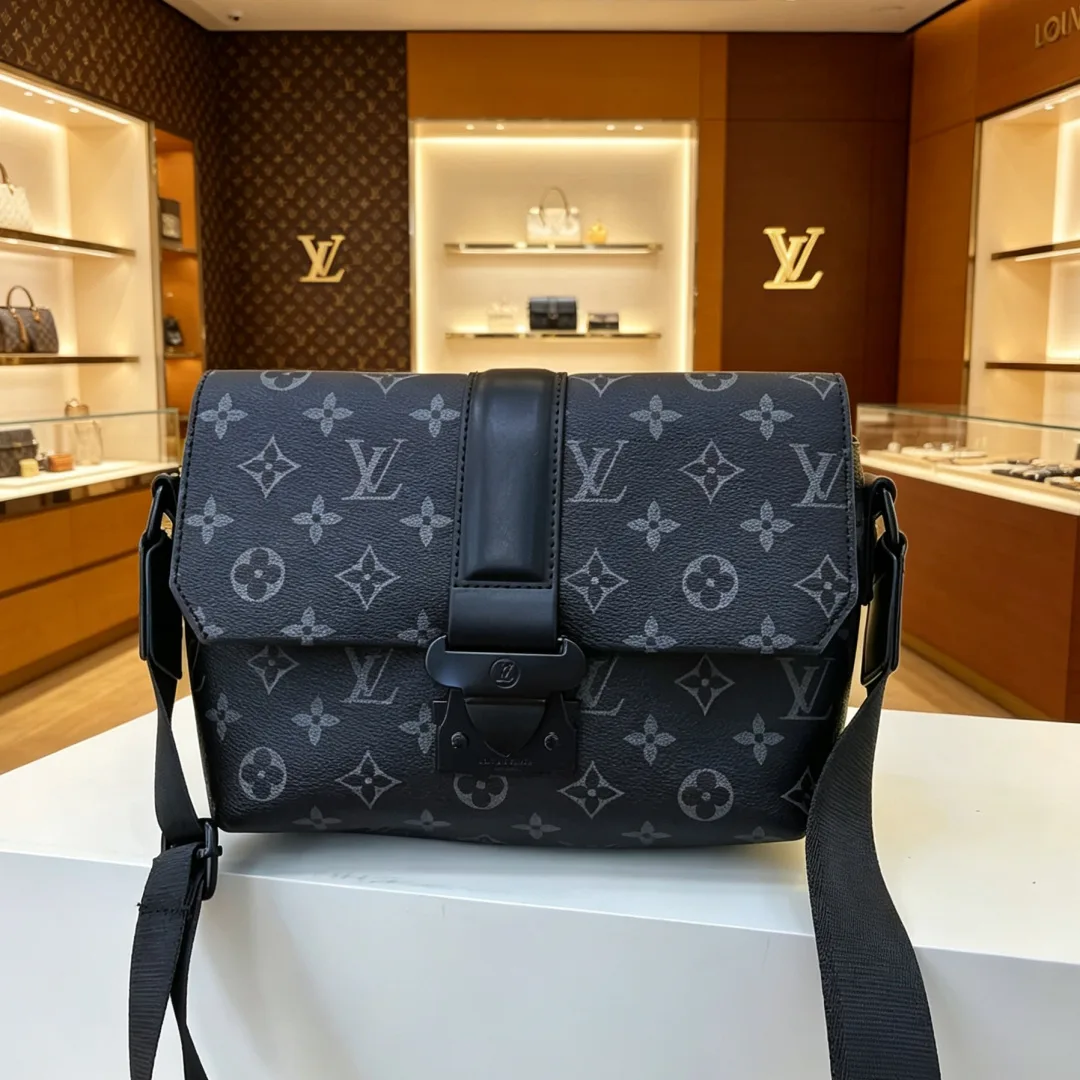 Louis Vuitton Flap Messenger Bag in Black / Brown · view 1