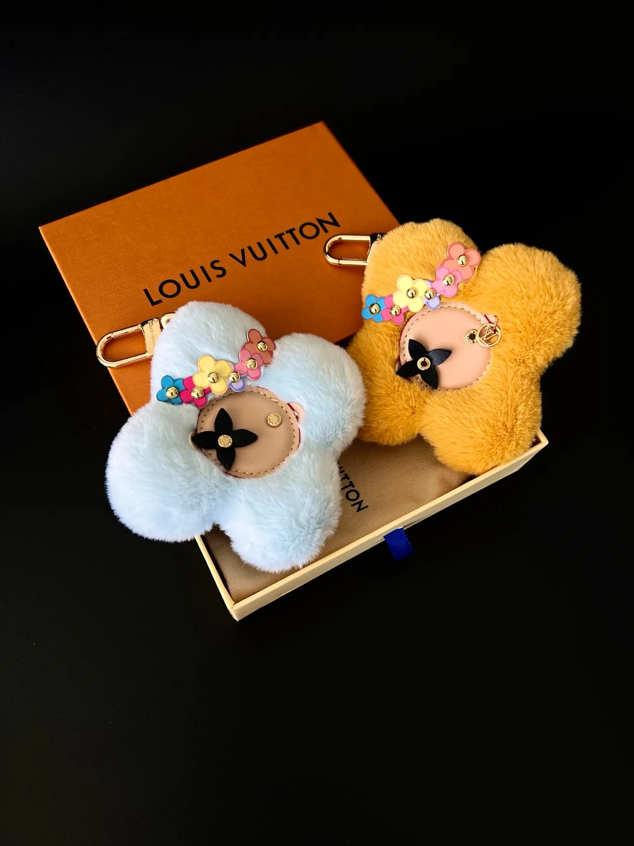 Louis Vuitton Flower Bag Charm in Black & White & Brown & Beige & Purple & Red & Pink & Blue & Yellow · view 5
