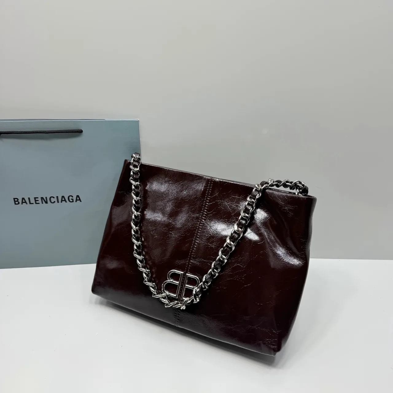 Balenciaga Cowhide Glossy Hobo Bag in Brown · view 5