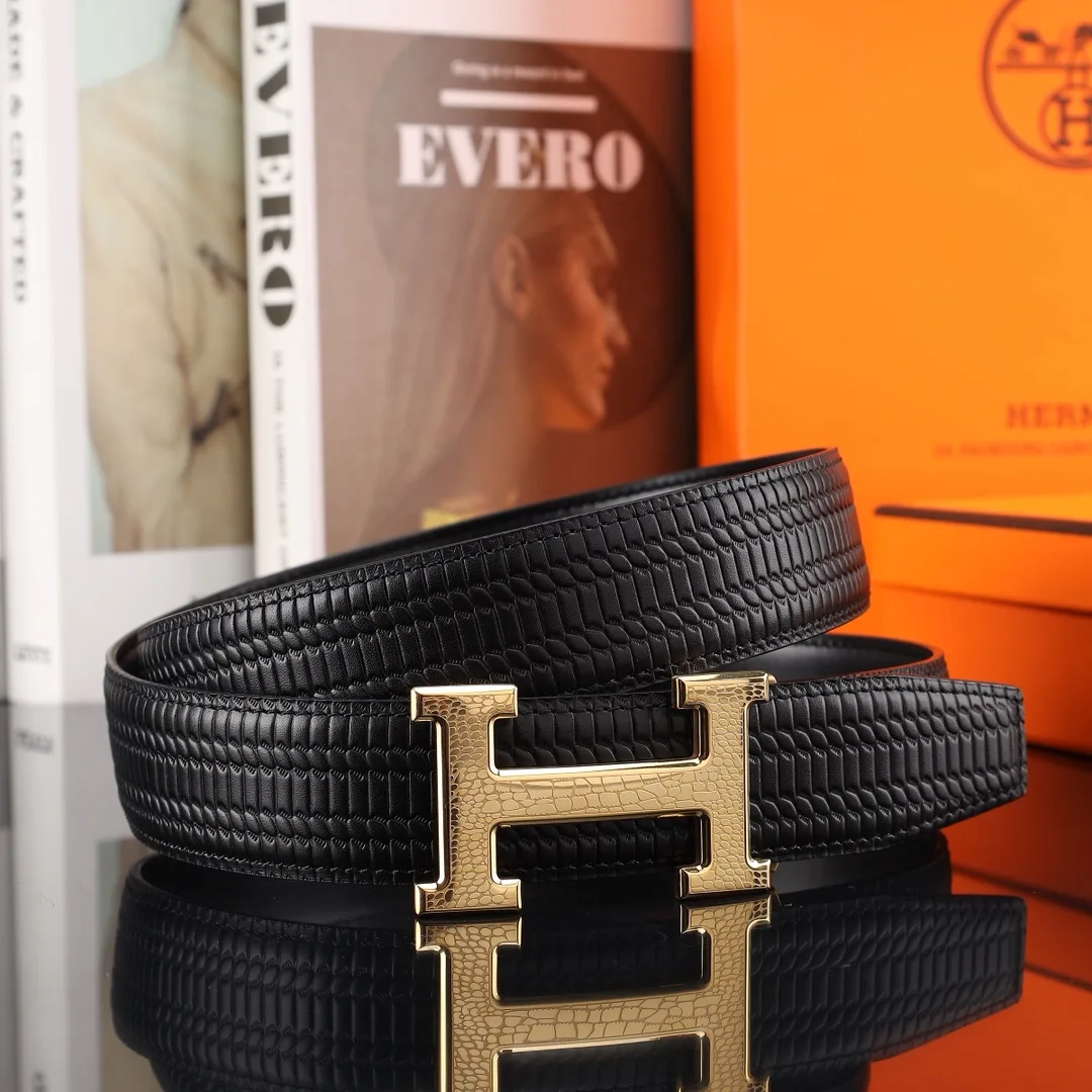 Hermes Automatic H Belt in Black · view 4