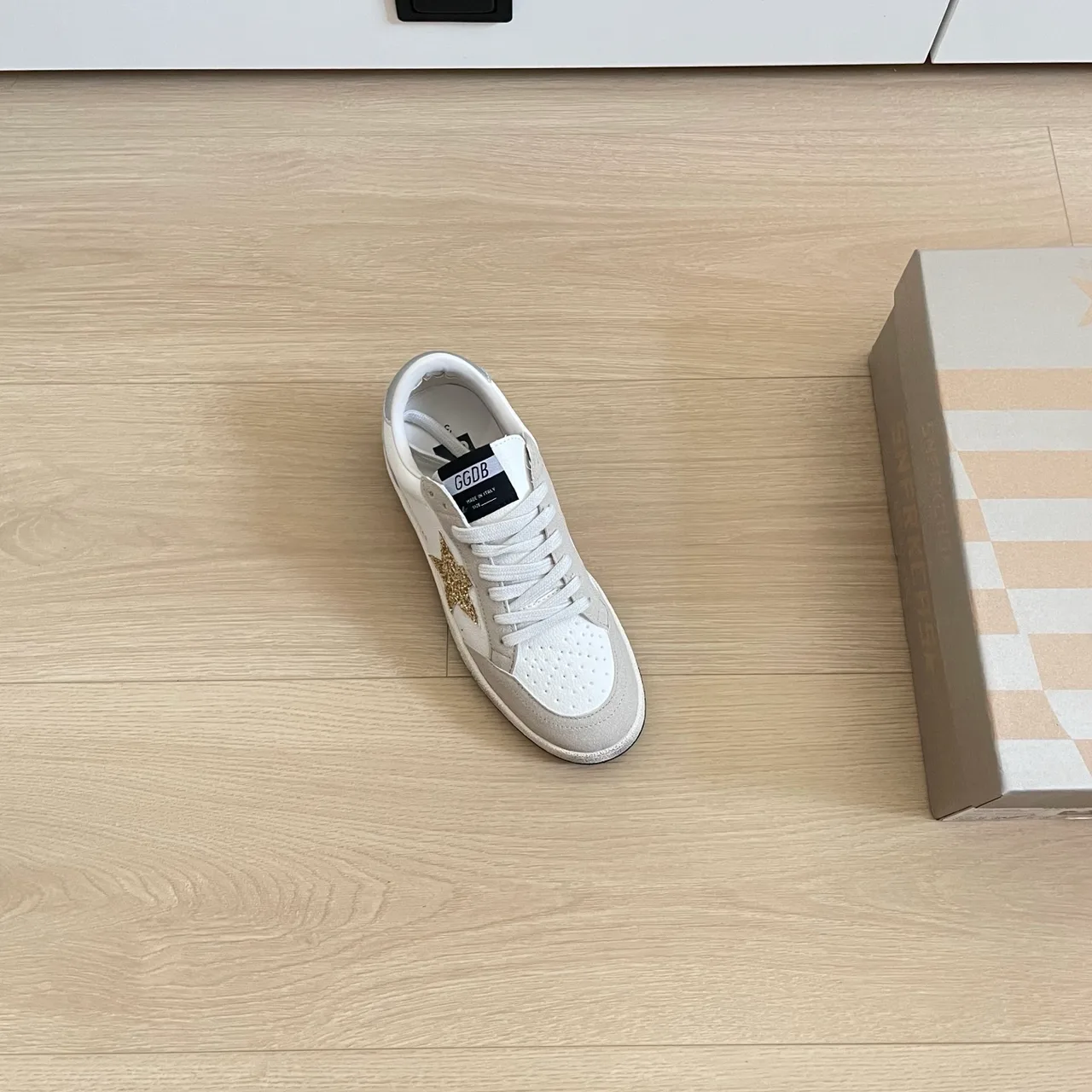 Golden Goose Calfskin Star Low-Top Sneakers in White · view 7