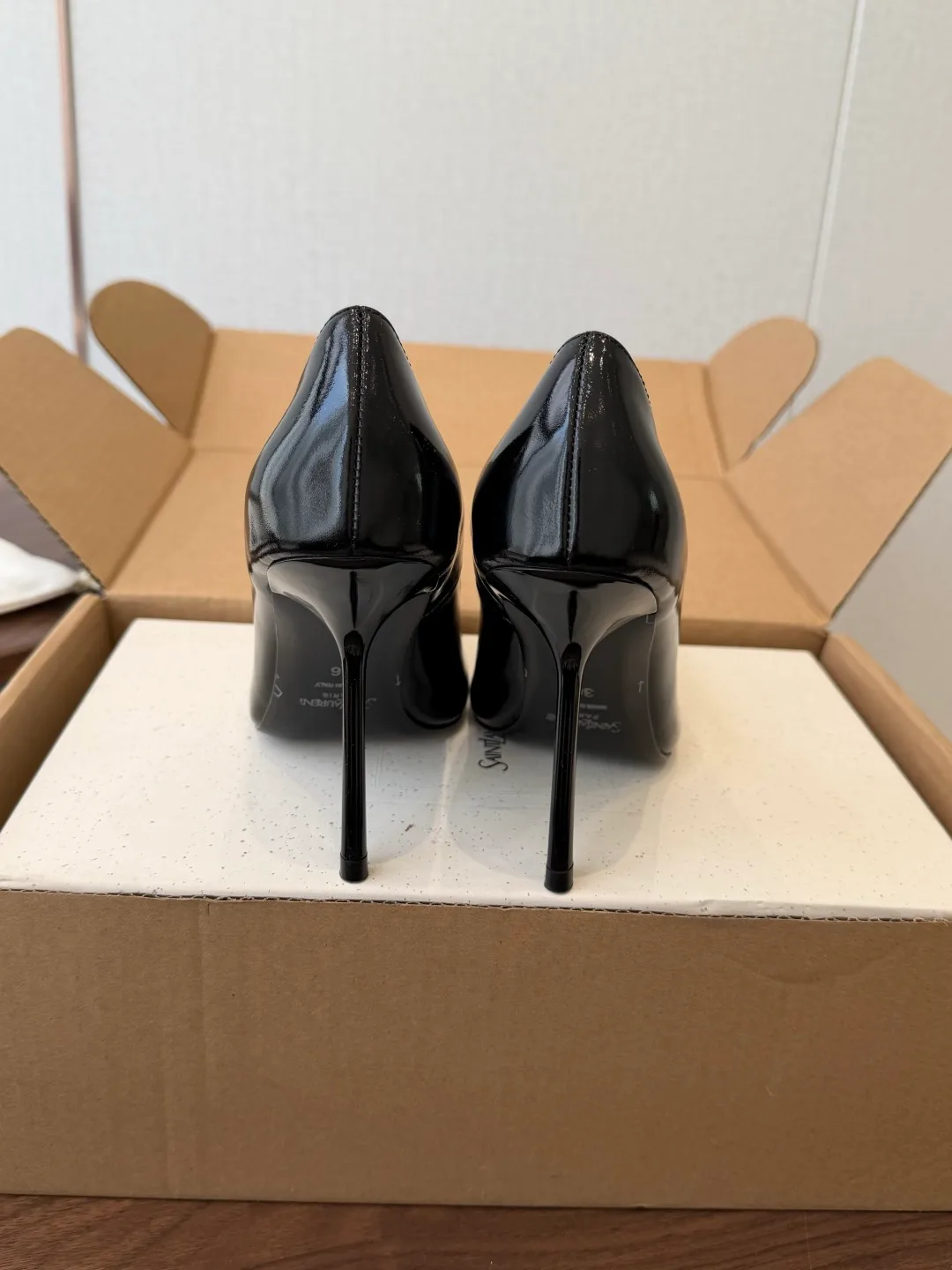 Saint Laurent Cowhide Glossy Pointed-Toe Pumps in Black · view 8