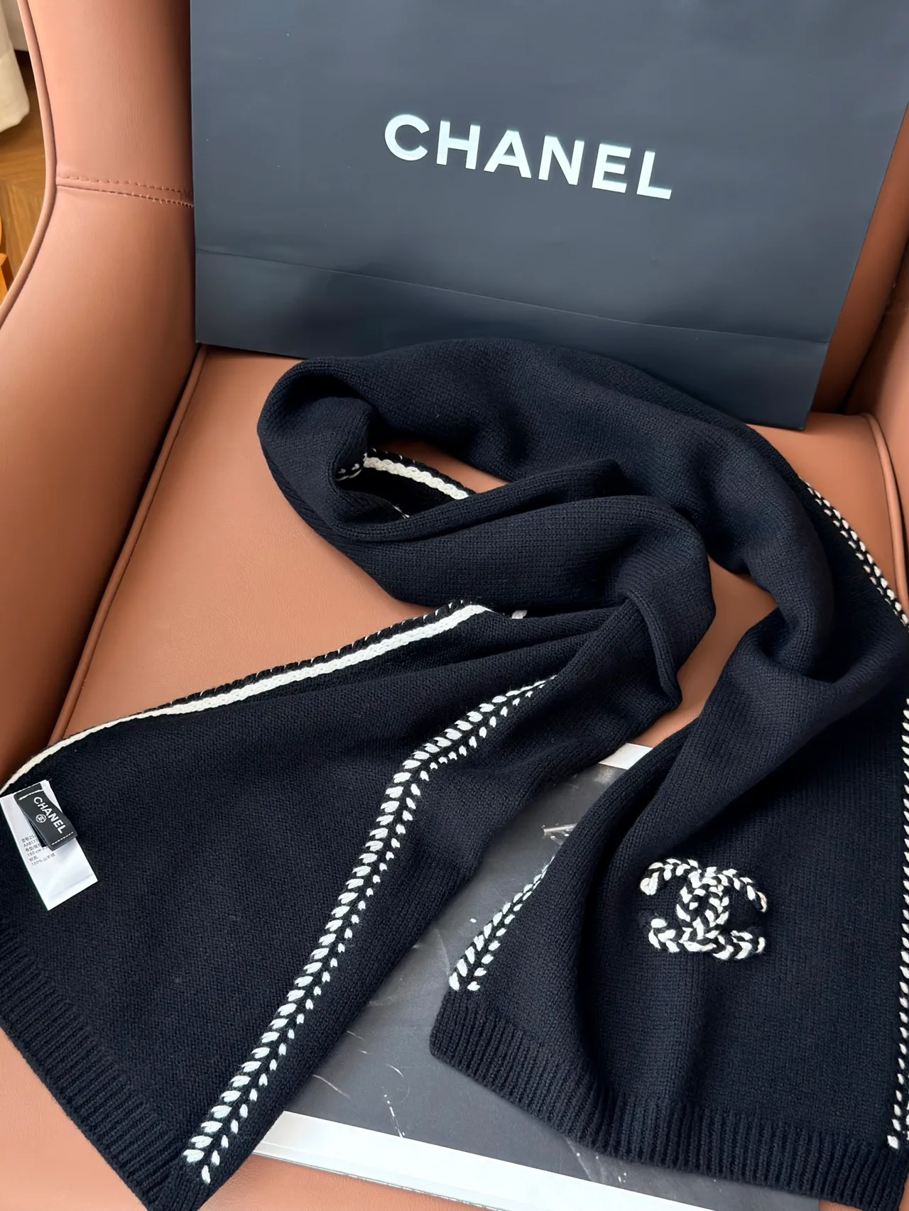 Chanel Cashmere Scarf in Black · view 5