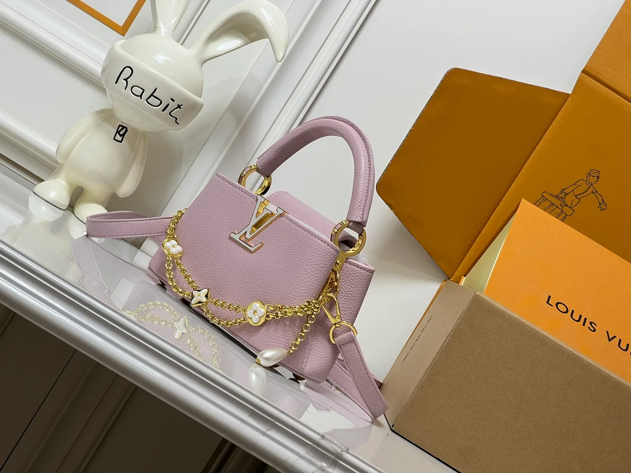 Louis Vuitton Cowhide Handbag in Purple · view 4