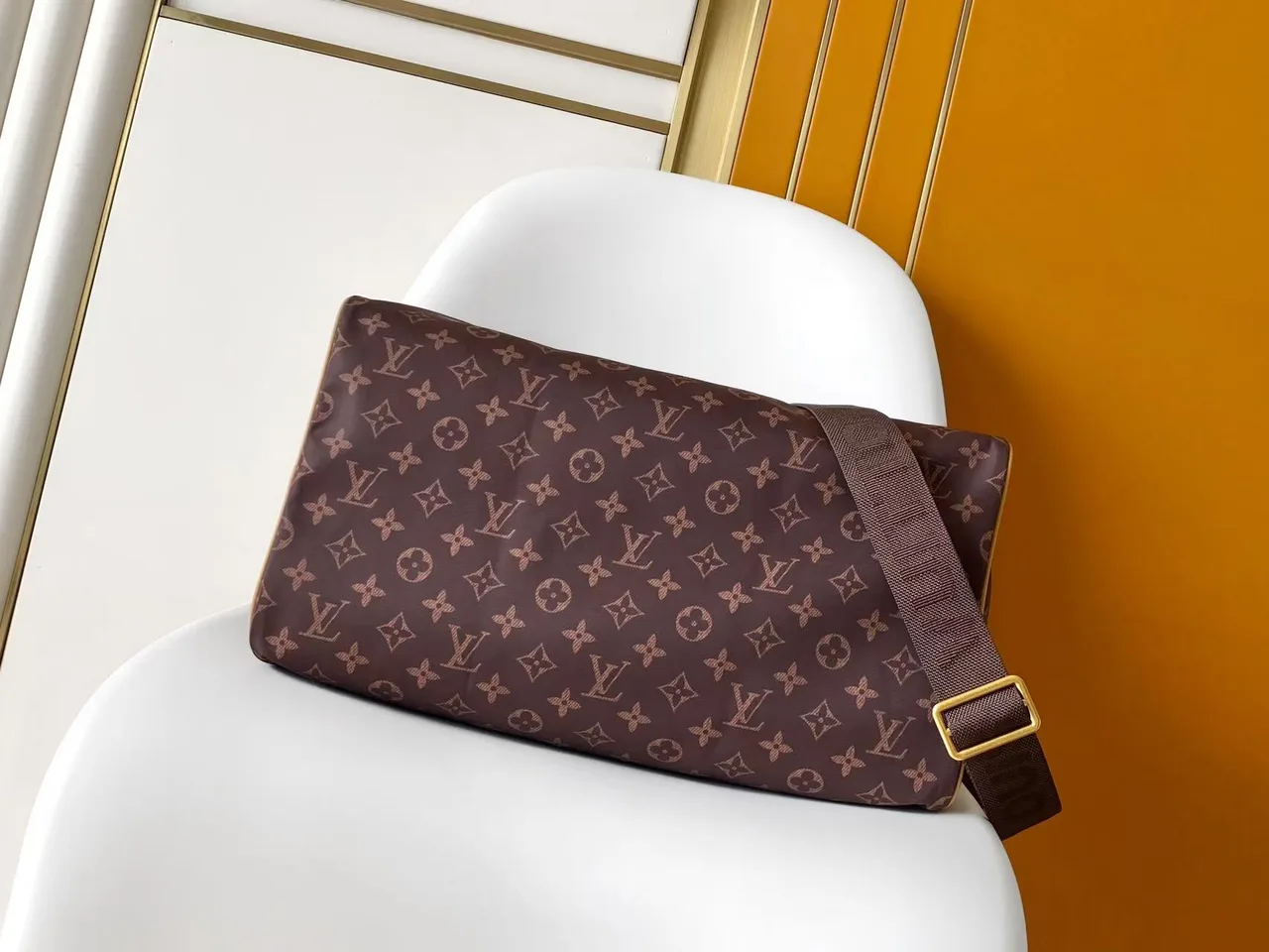 Louis Vuitton Canvas Monogram Glossy Duffel Bag in Brown · view 4