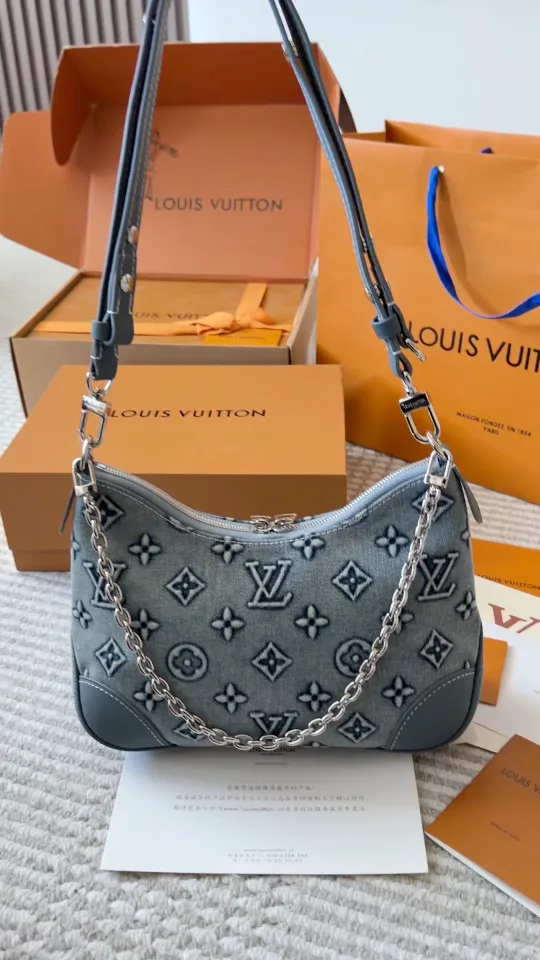 Louis Vuitton Canvas Denim Shoulder Bag in Blue · view 1