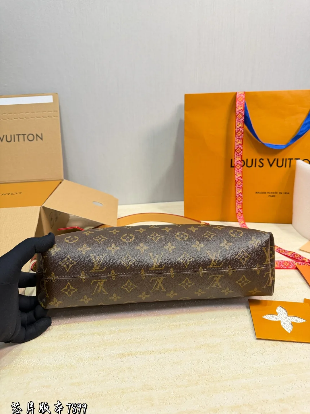 Louis Vuitton Cowhide Canvas Carryall Shoulder Bag in Brown · view 7