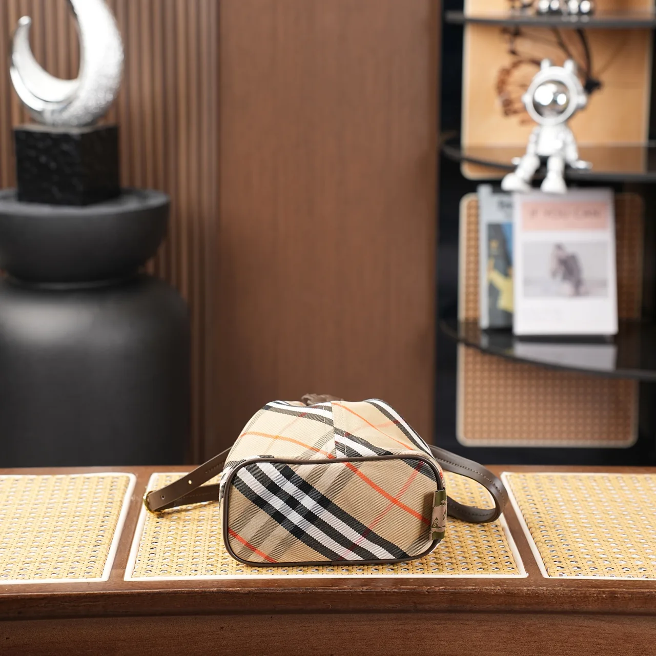 Burberry Check Bucket Bag in Beige · view 4