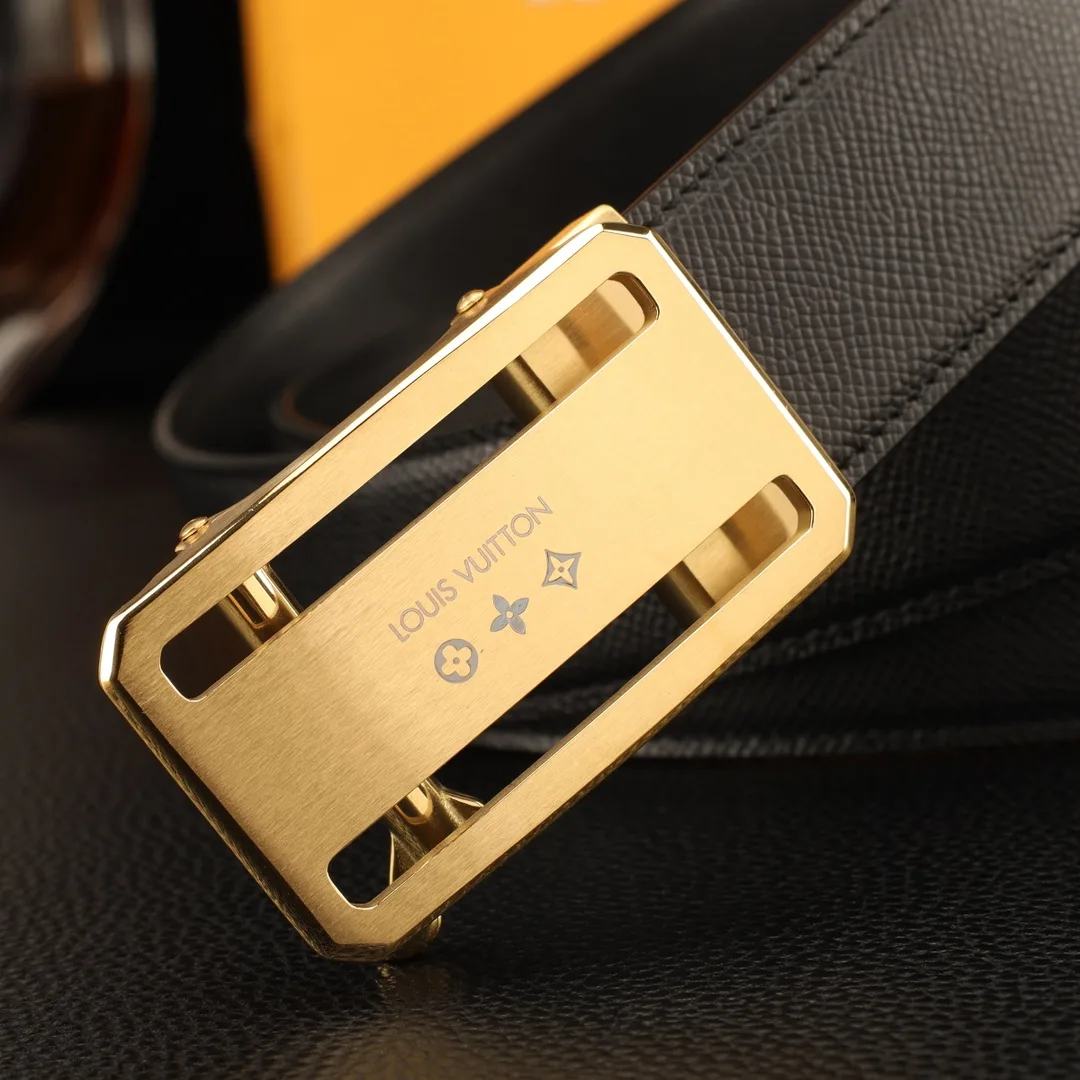 Louis Vuitton Automatic Belt in Black · view 7