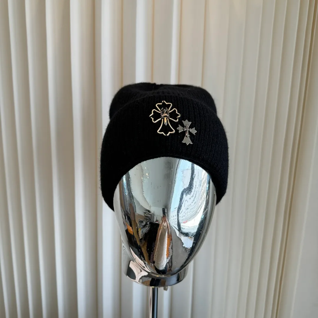 Chrome Hearts Ribbed Embroidered Beanie in Black · view 3