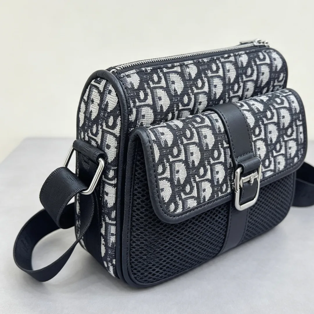 Dior 5618 Messenger Bag in Black · view 3