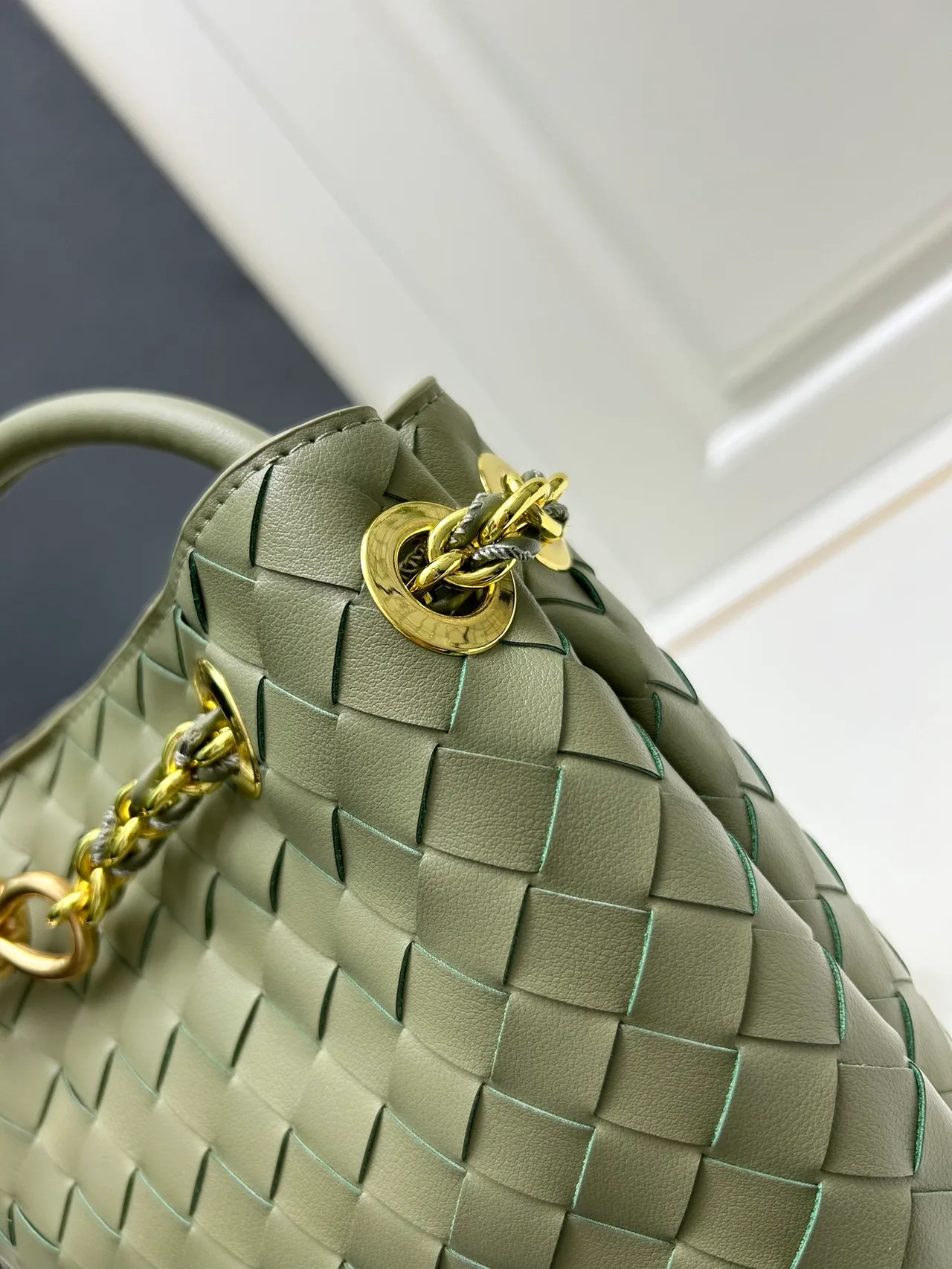 Bottega Veneta Woven Tote in Green · view 5