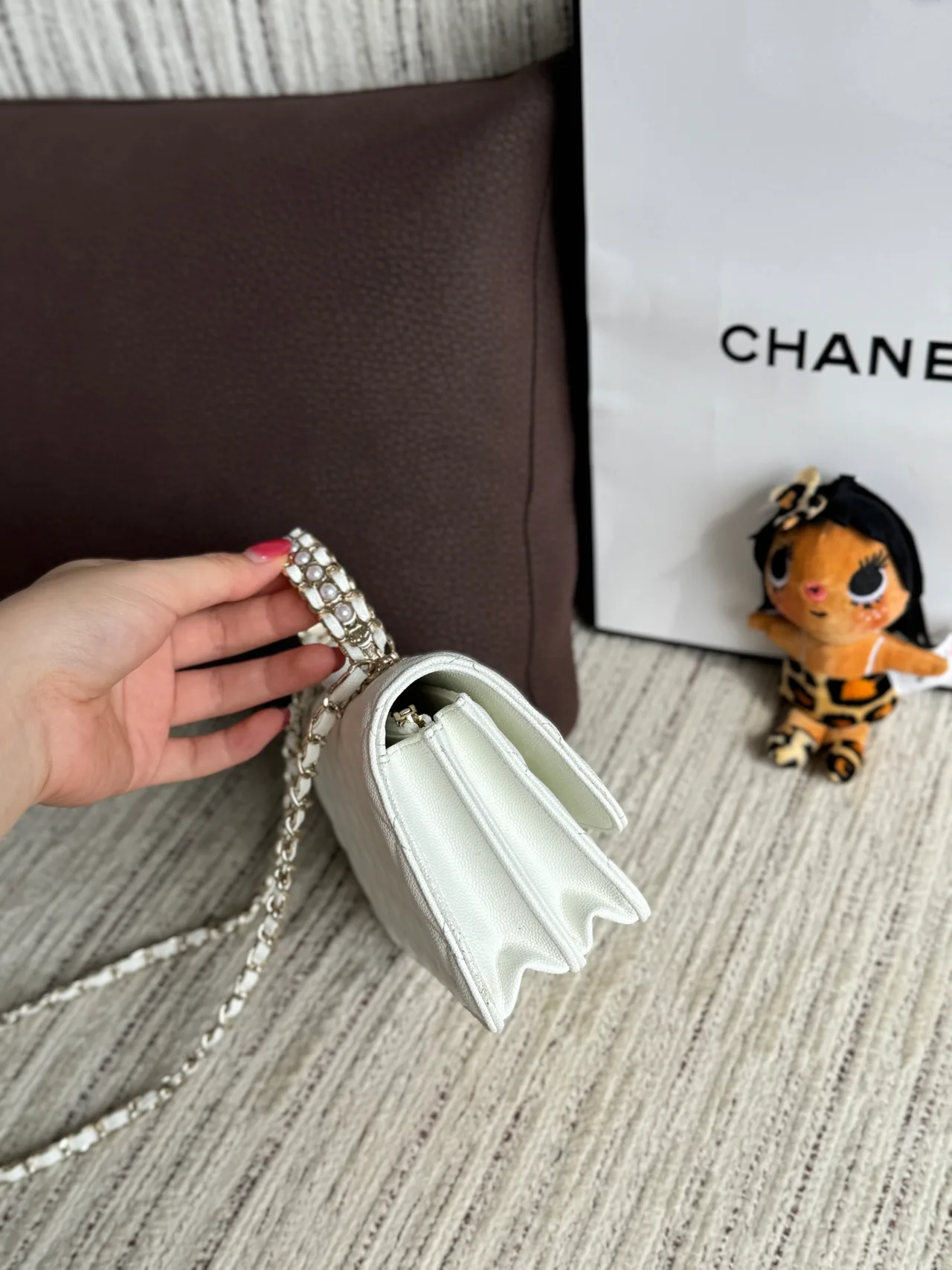 Chanel Clutch in White · view 2