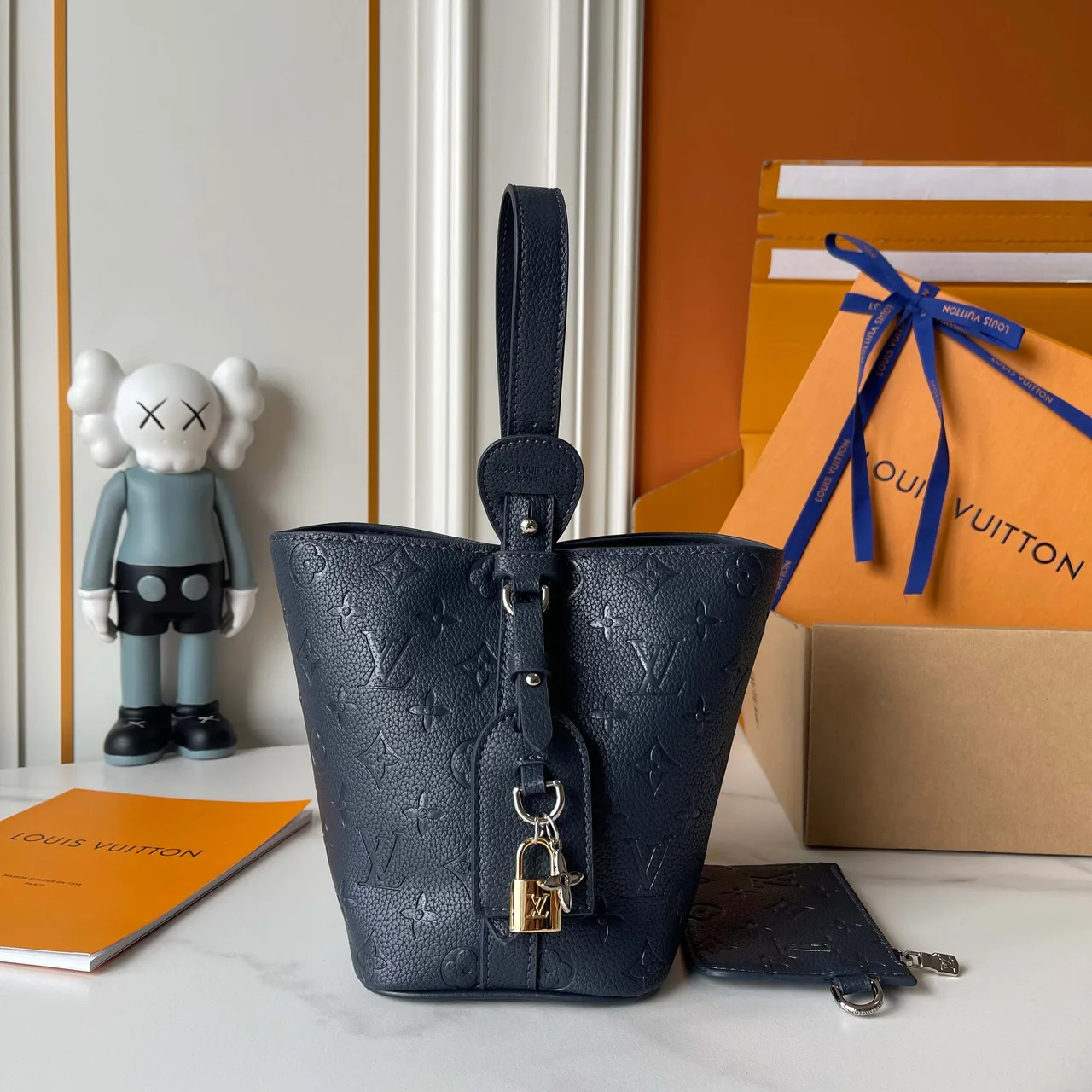 Louis Vuitton Cowhide Bucket Bag in Black · view 2