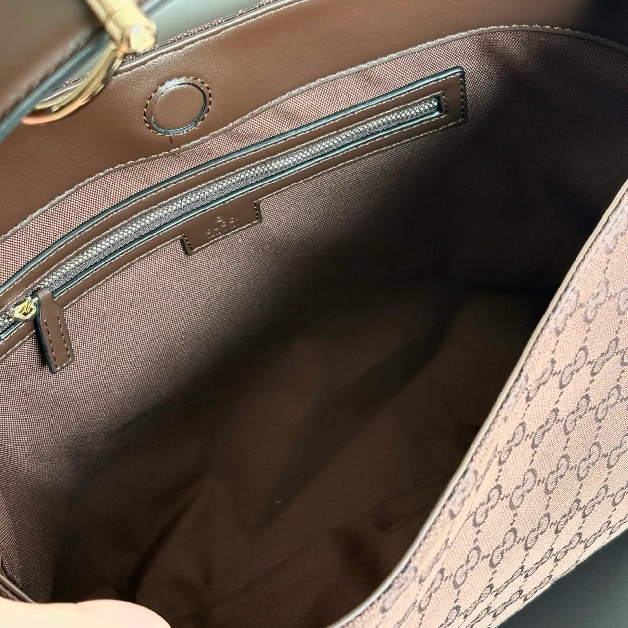 Gucci GG Shoulder Bag in Brown · view 7