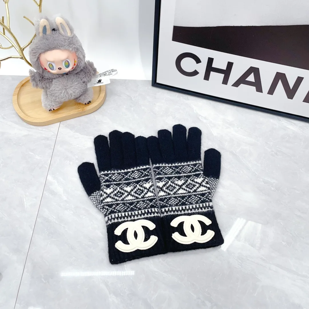 Chanel Wool Hat Scarf and Gloves Set in Blue · view 7