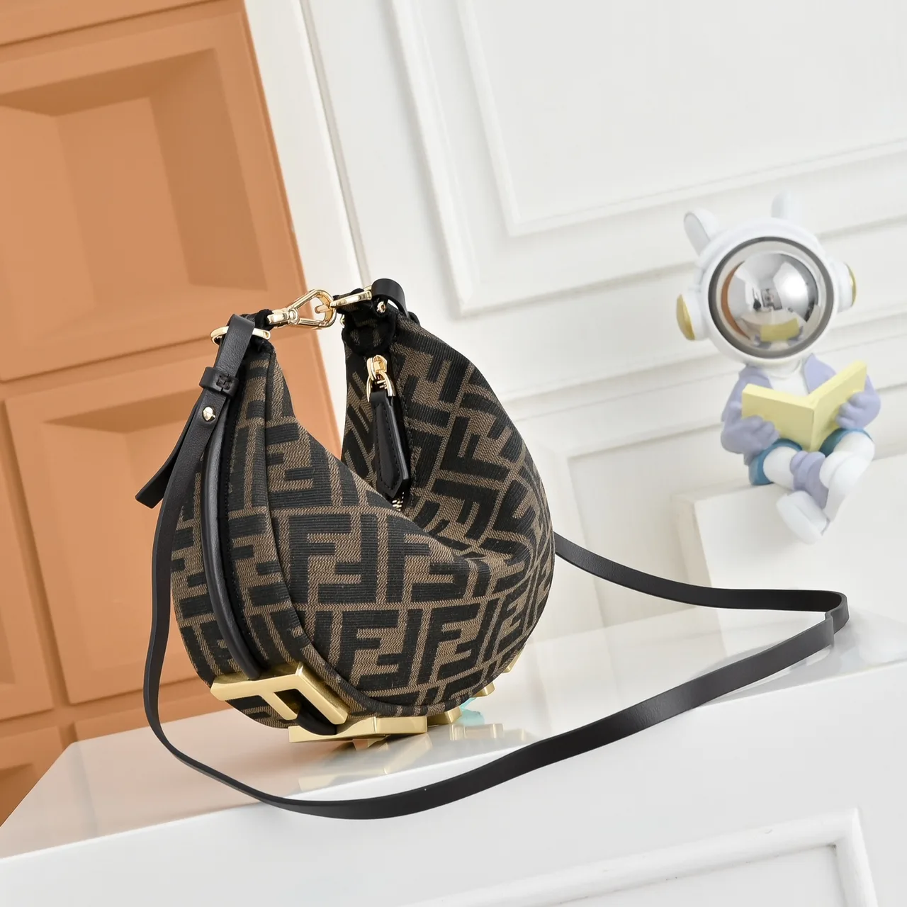 Fendi Hobo Bag in Brown · view 3