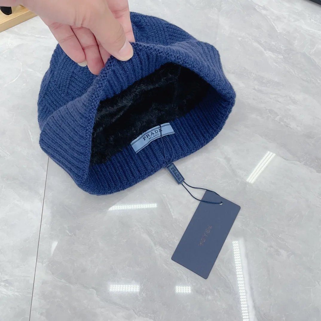Prada Ribbed Beanie and Scarf Set in Blue · view 8