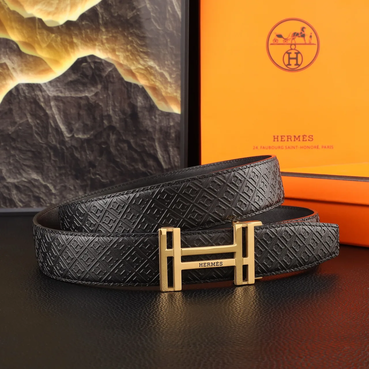 Hermes Embossed automatic H belt in Black · view 3