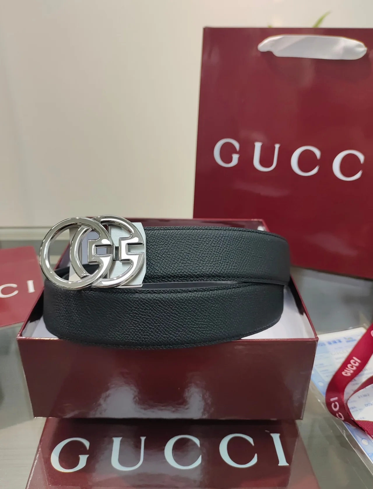 Gucci Calfskin Glossy Belt in Black · view 2