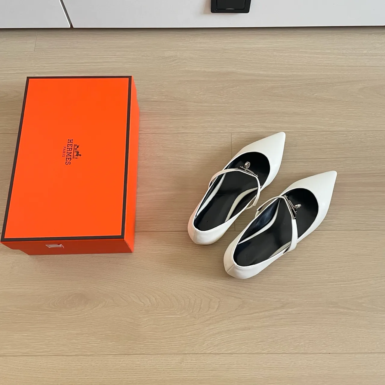 Hermes Leather H-Strap Pointed Pumps in White · view 5