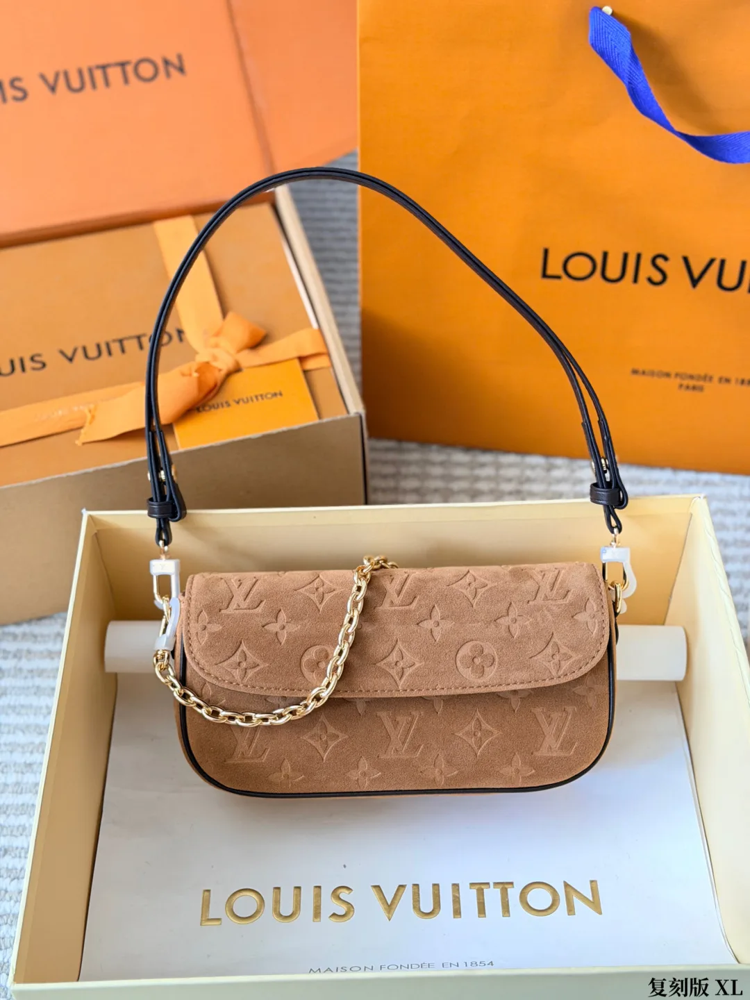 Louis Vuitton Suede Clutch in Tan · view 3