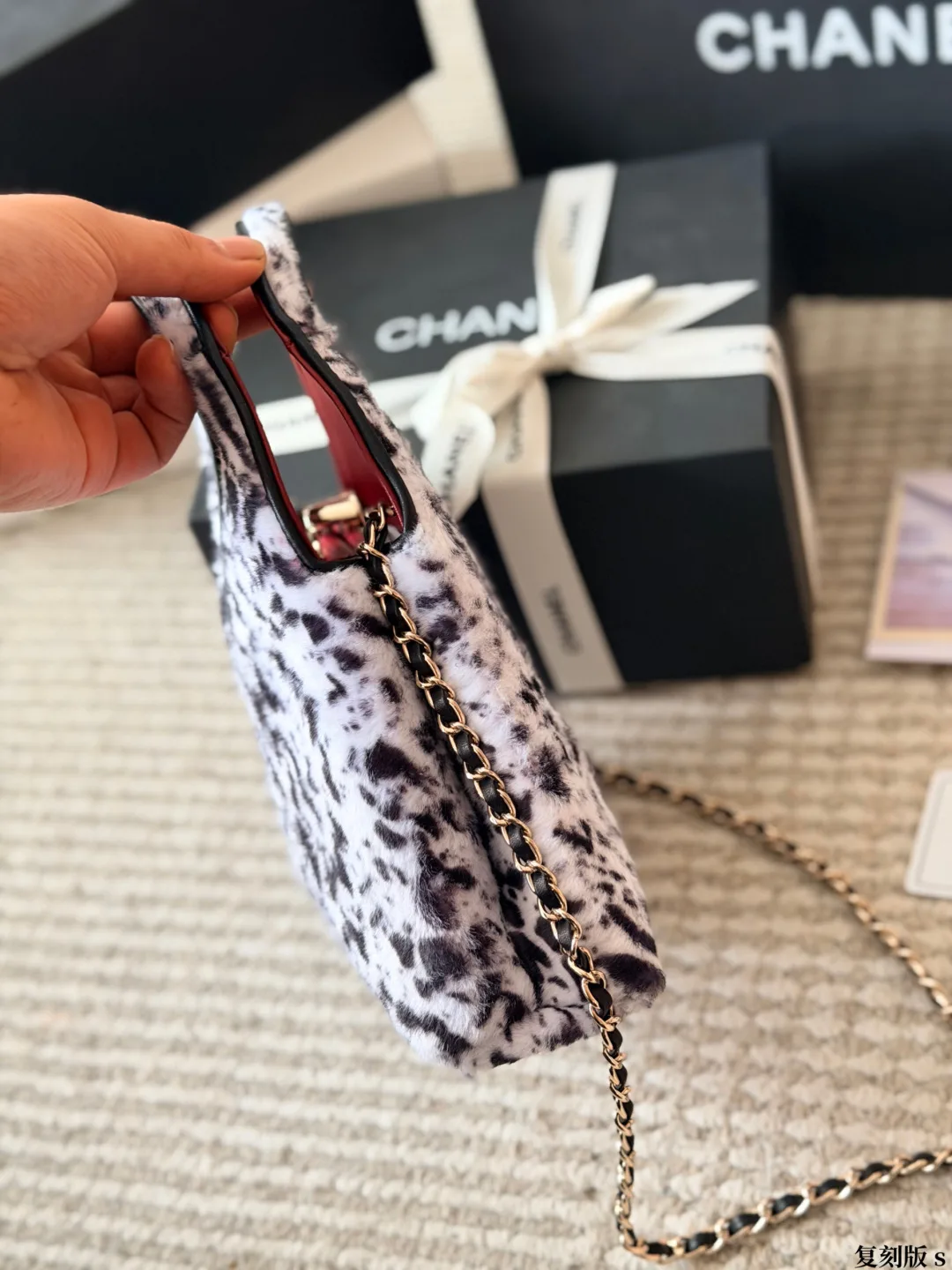 Chanel Calfskin Smooth Crossbody Bag in White · view 7