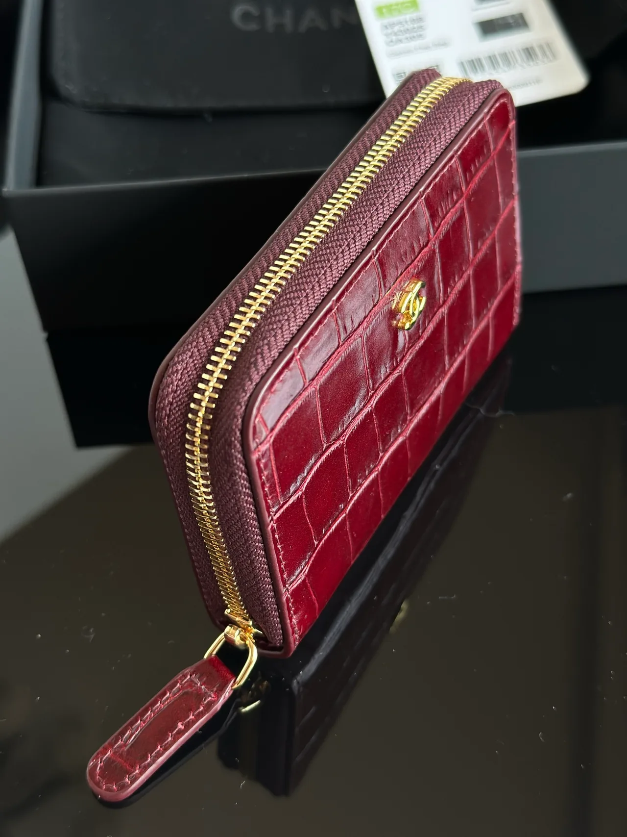 Chanel Wallet in Burgundy · view 5