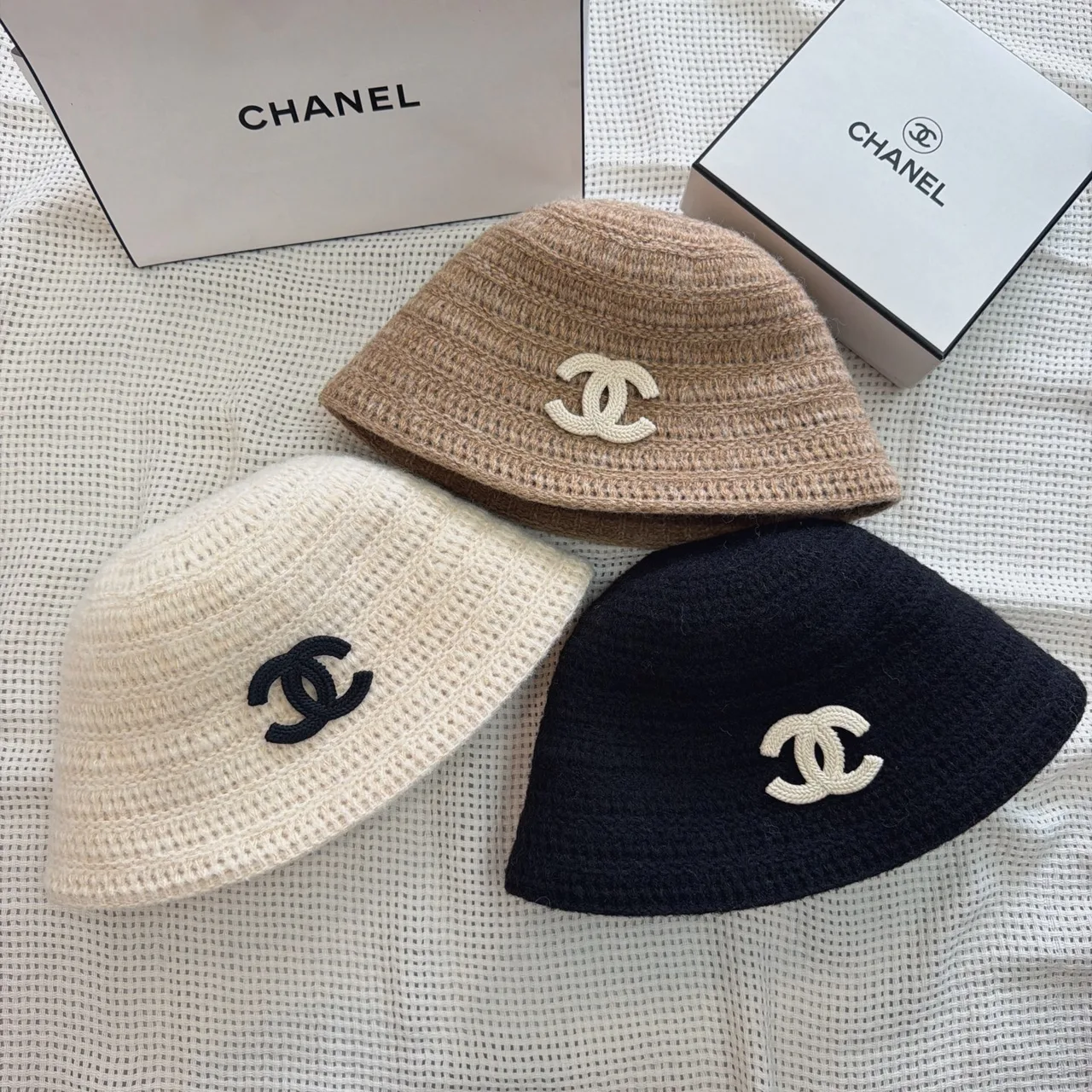 Chanel Knit CC bucket hat in Black & Tan & Cream · view 7