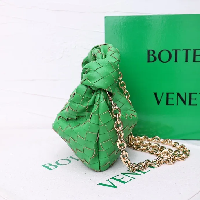 Bottega Veneta Woven Hobo Bag in Green · view 3