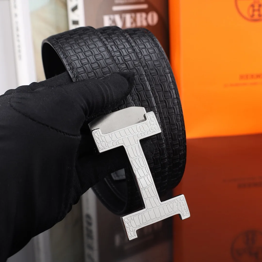 Hermes H Automatic Belt in Black · view 5