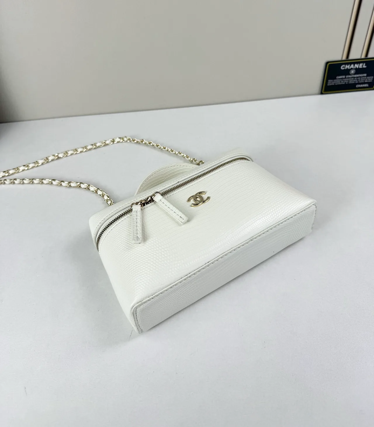 Chanel Cowhide Glossy Top-Handle Clutch in White · view 4