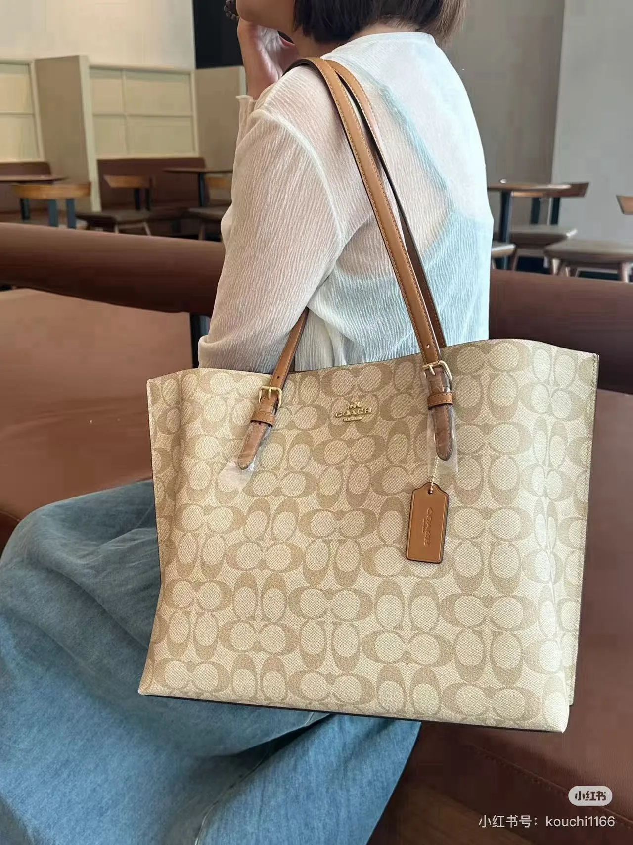 Coach 7018 Tote in Black & Beige · view 6