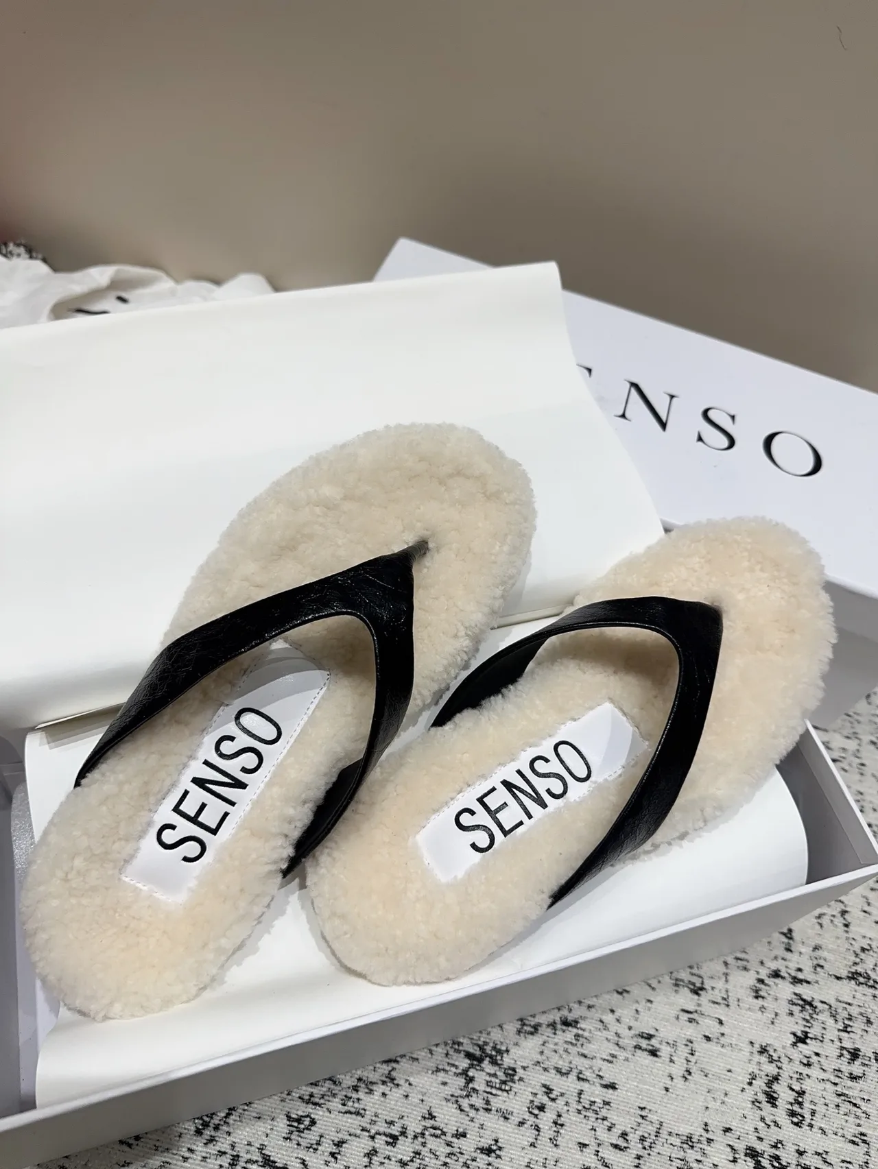 Senso Fur Flip-Flops in White · view 5