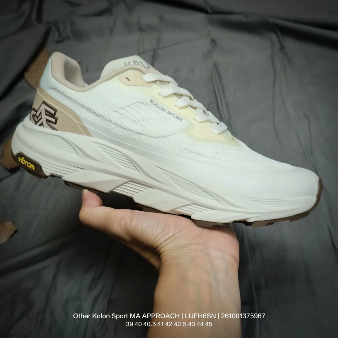 Kolon Sport Approach Sneakers in White · view 1