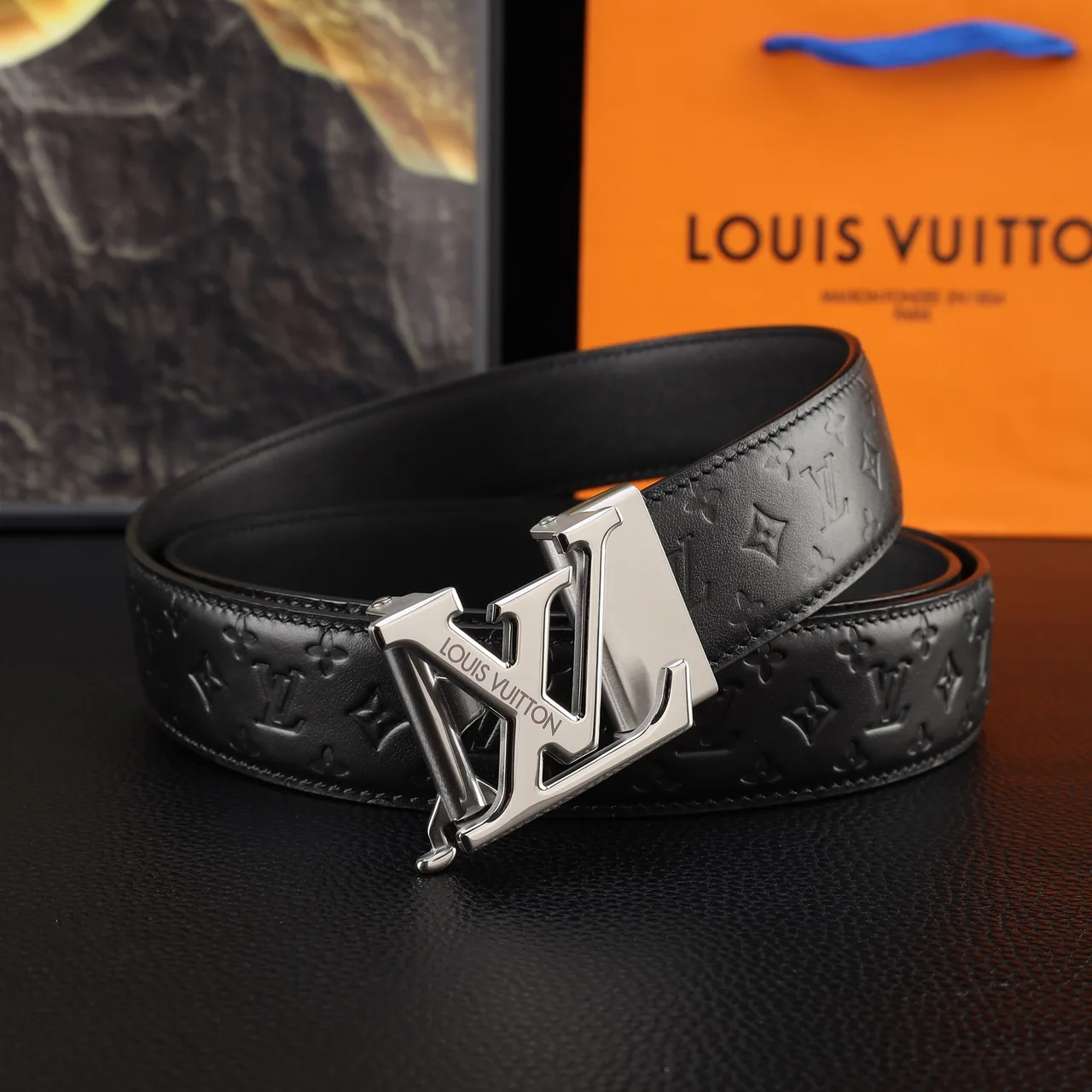 Louis Vuitton Belt in Black · view 3