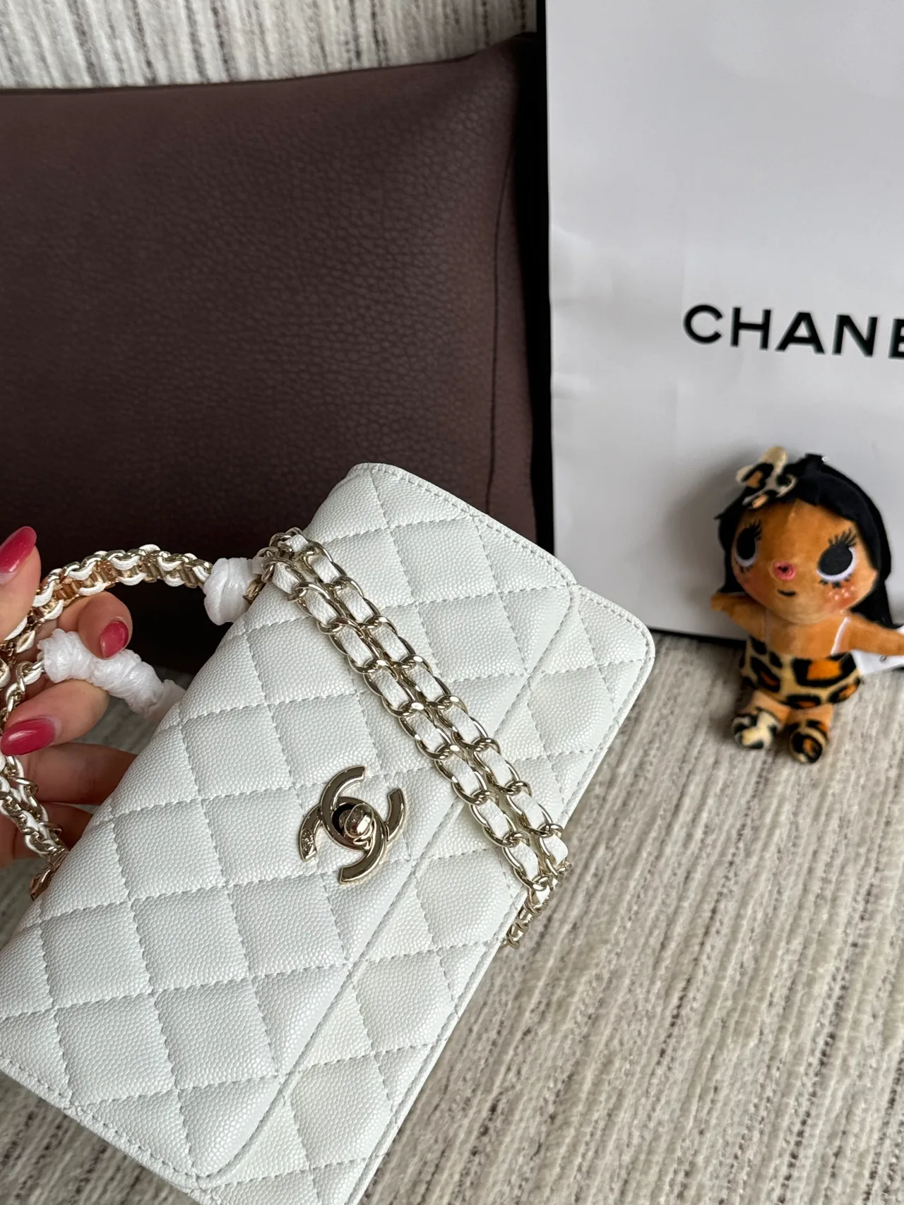 Chanel Clutch in White · view 5
