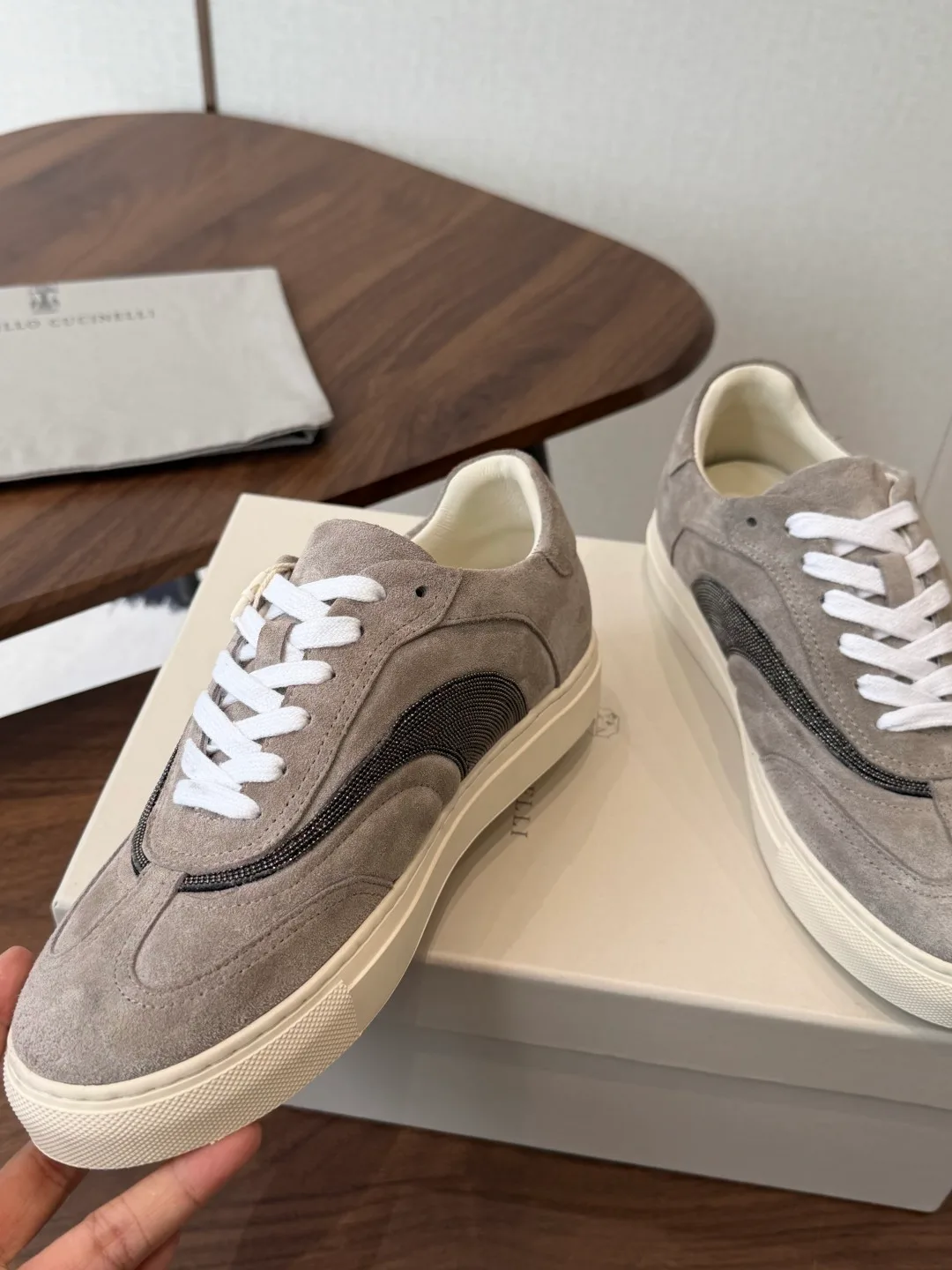 Gucci Cowhide Suede Sneakers in Grey · view 5
