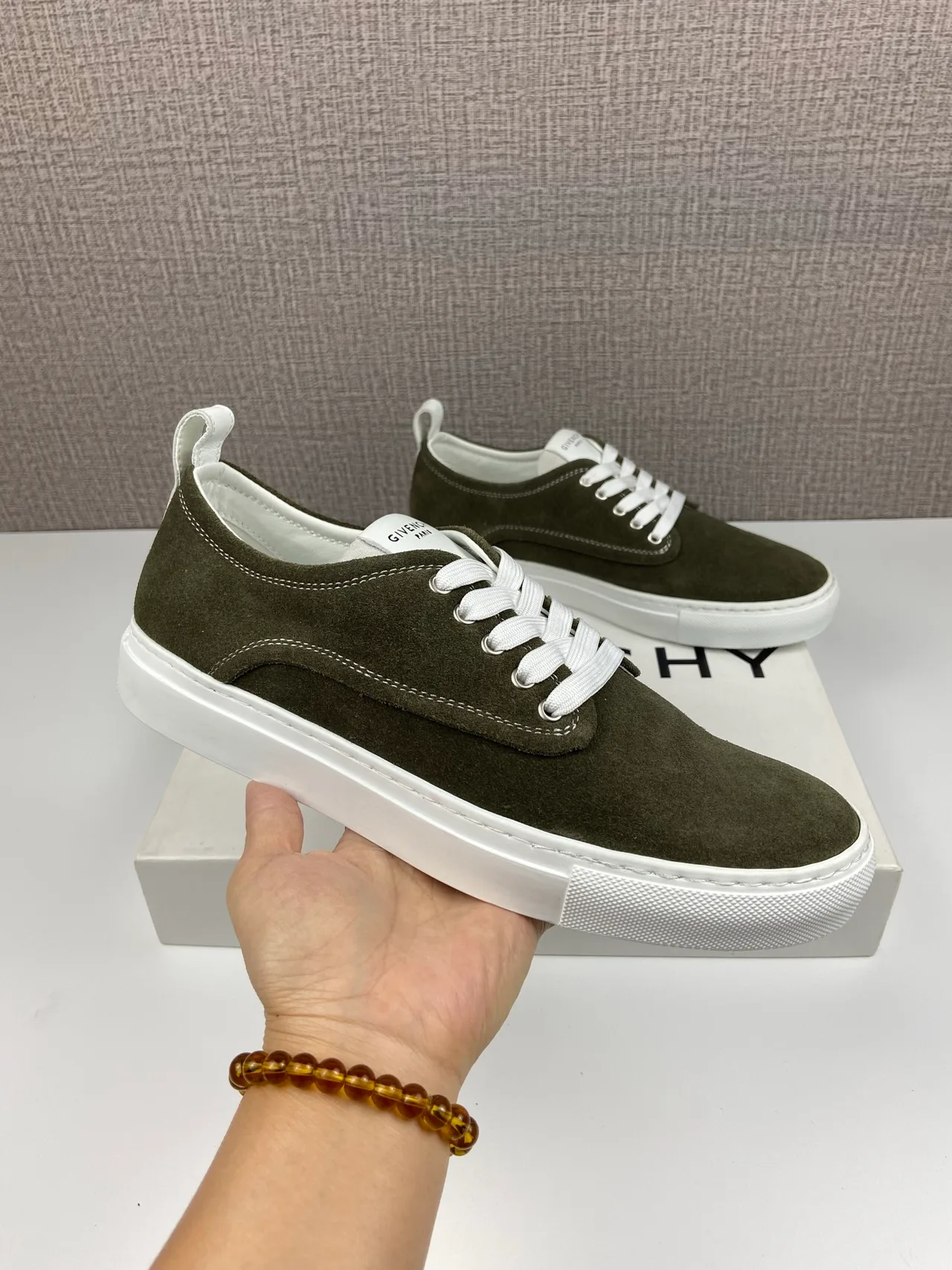 Givenchy Cowhide New City Sneakers in Green · view 2