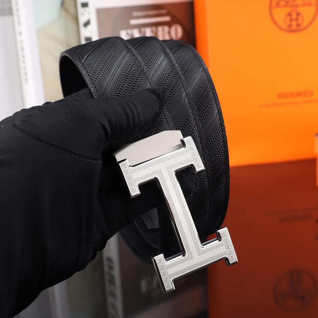 Hermes H Automatic Belt in Black · view 5