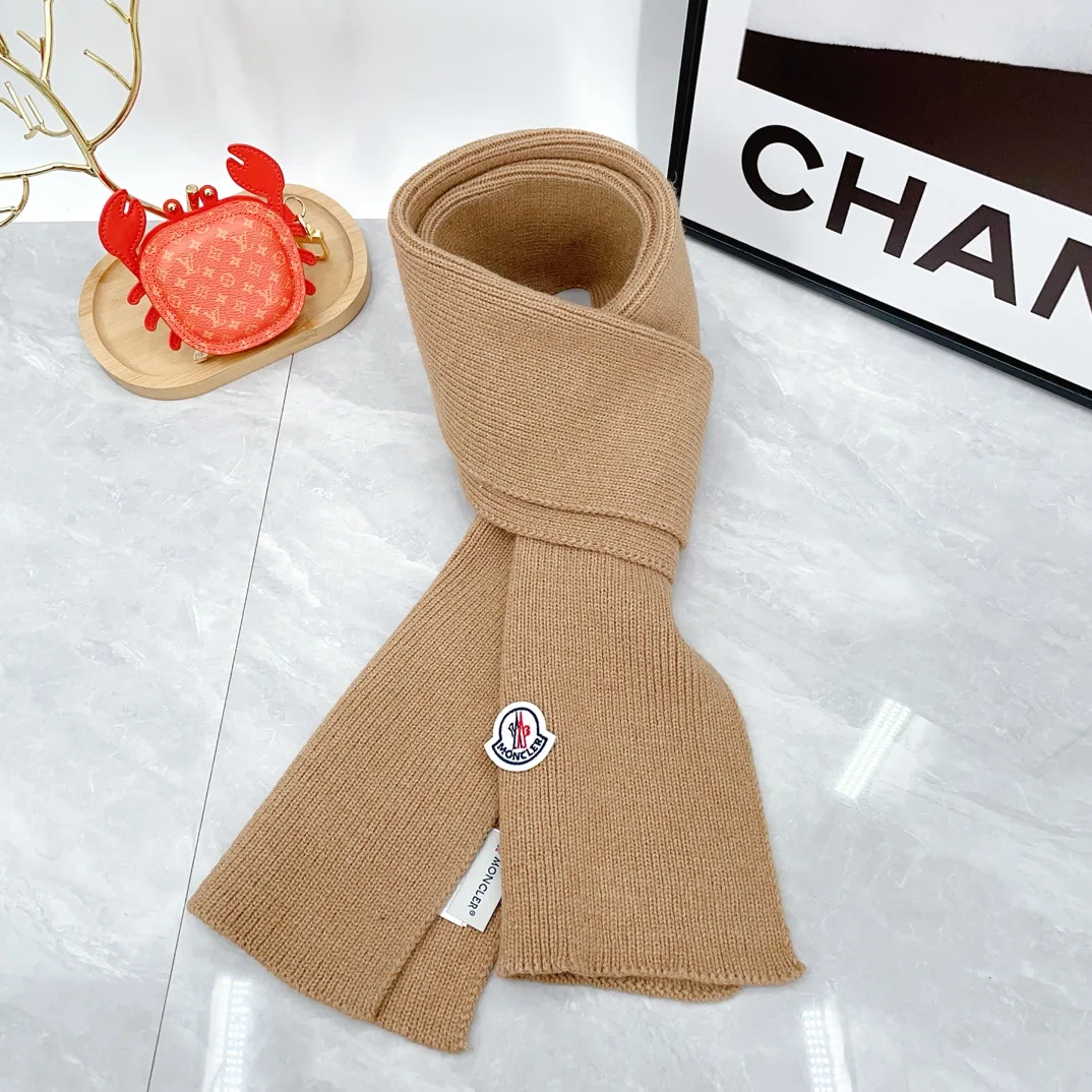 Moncler Wool Hat and scarf knit set in Tan · view 3