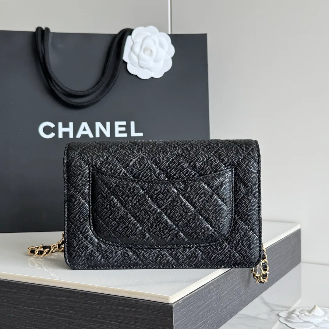 Chanel Calfskin Quilted Clutch in Black · view 3
