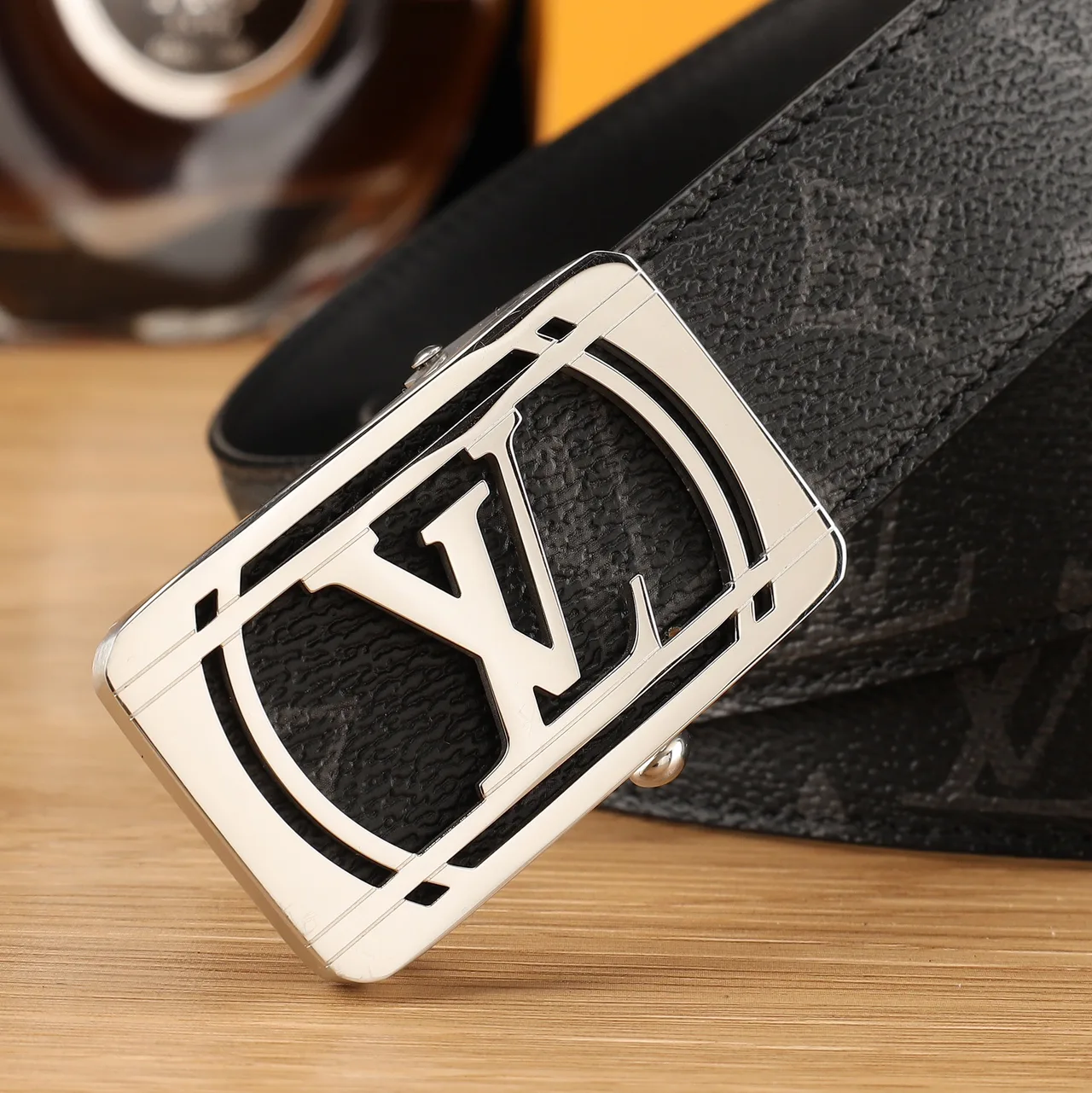 Louis Vuitton LV Buckle Belt in Black · view 7