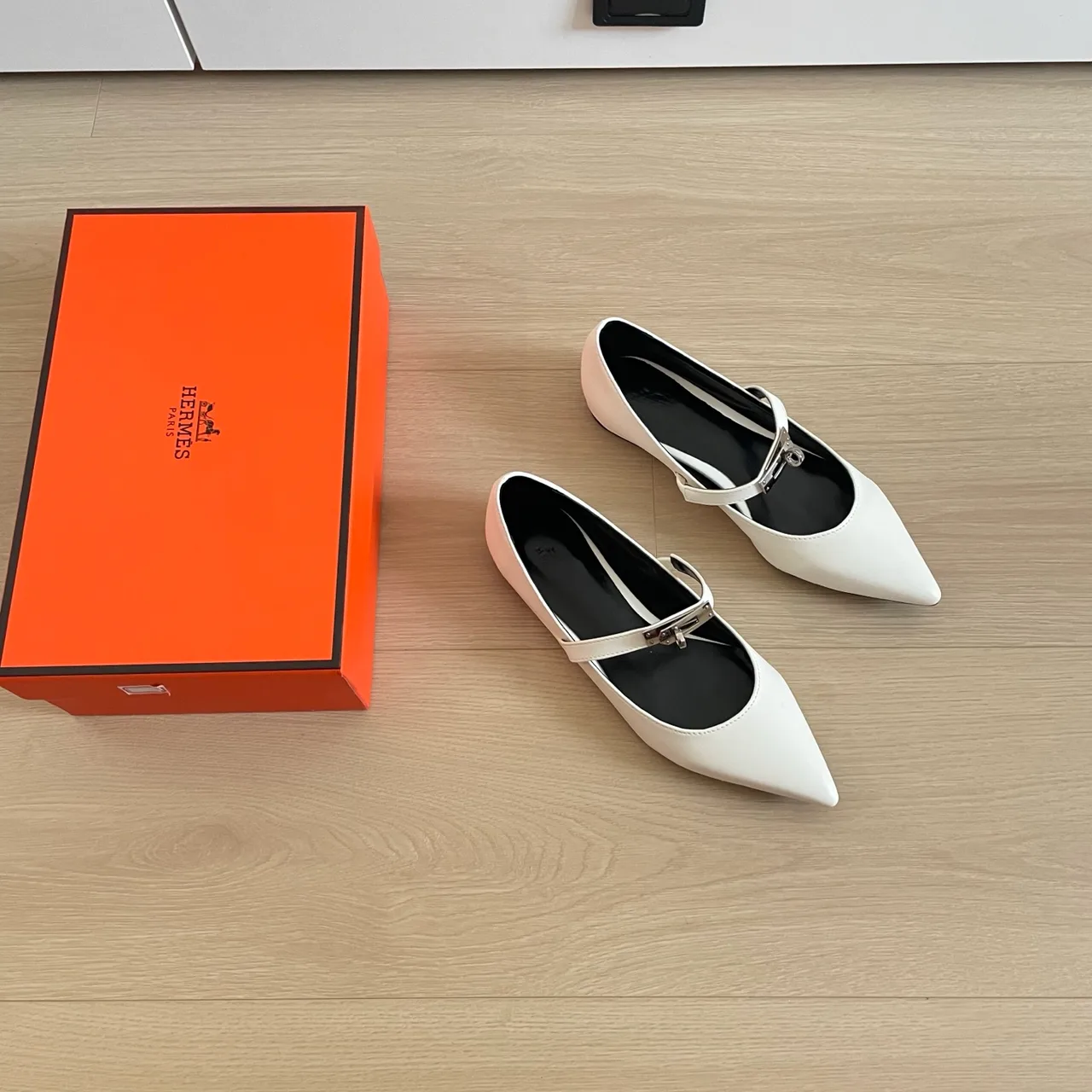 Hermes Leather H-Strap Pointed Pumps in White · view 3