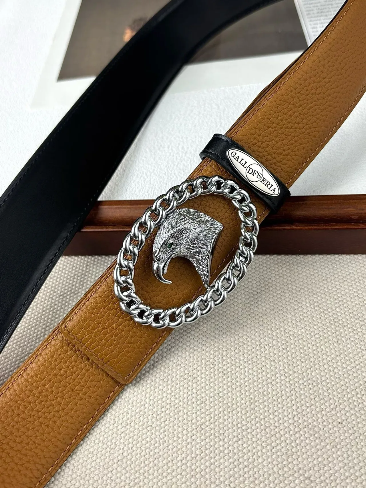 Gall Deseria Eagle Buckle Belt in Brown · view 7