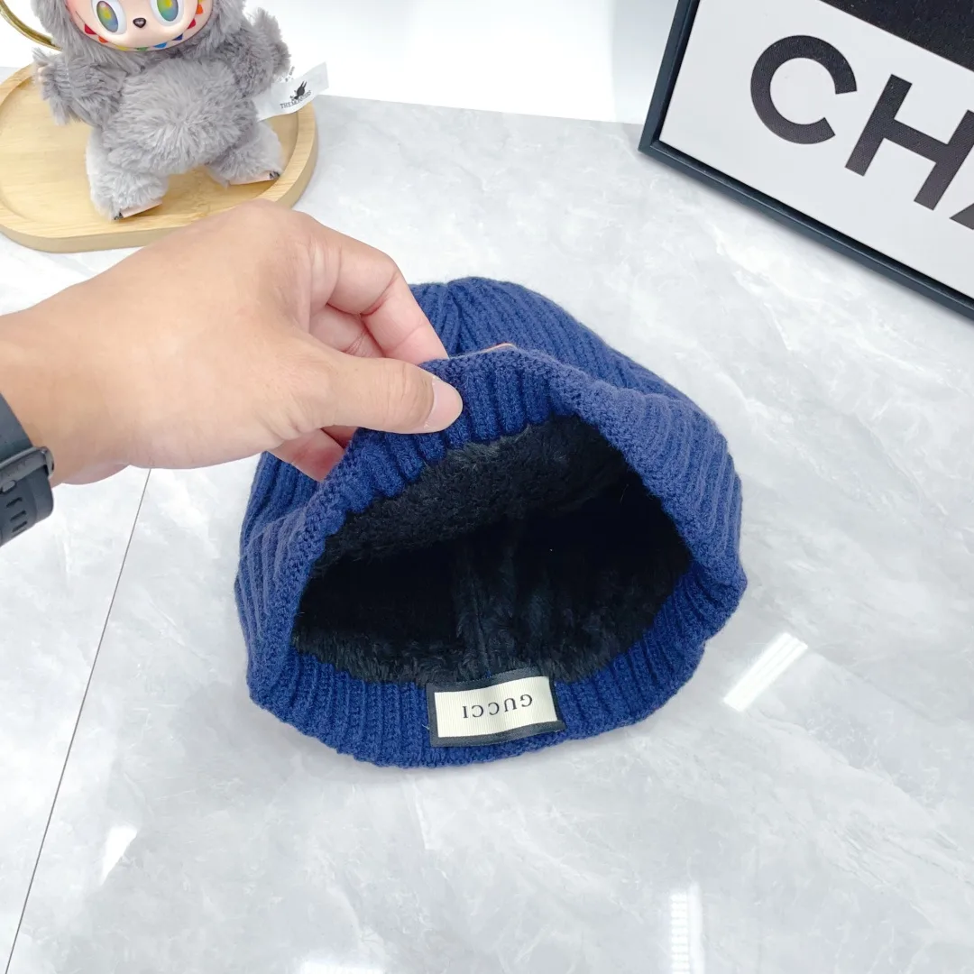 Gucci Wool Hat Scarf and Gloves Set in Blue · view 7