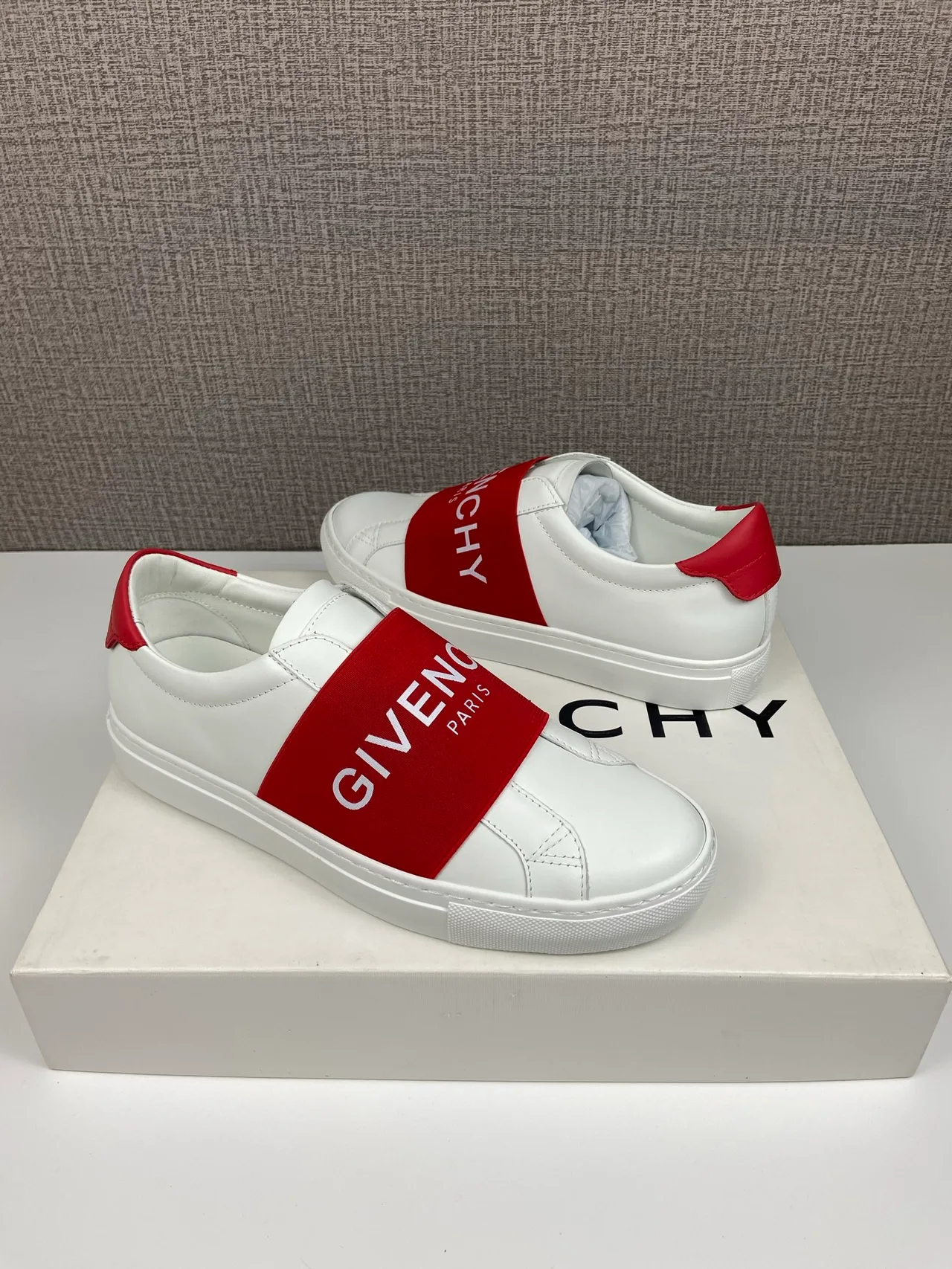 Givenchy Cowhide Smooth Sneakers in White · view 4