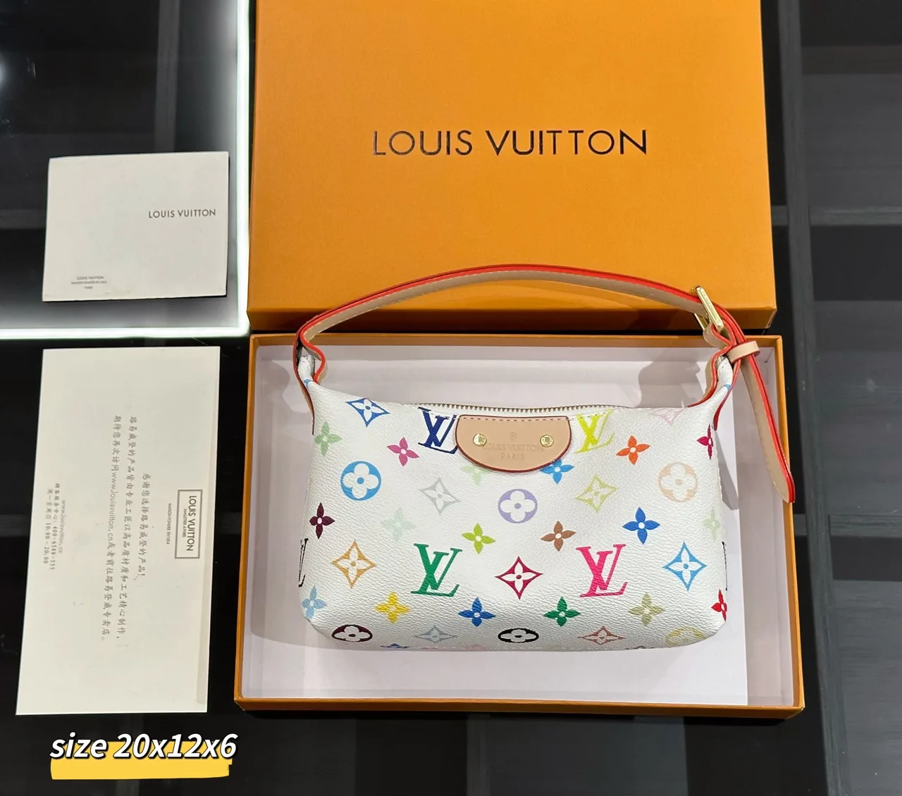 Louis Vuitton Shoulder Bag in Cream / Beige / Black / Brown / White / Blue · view 7