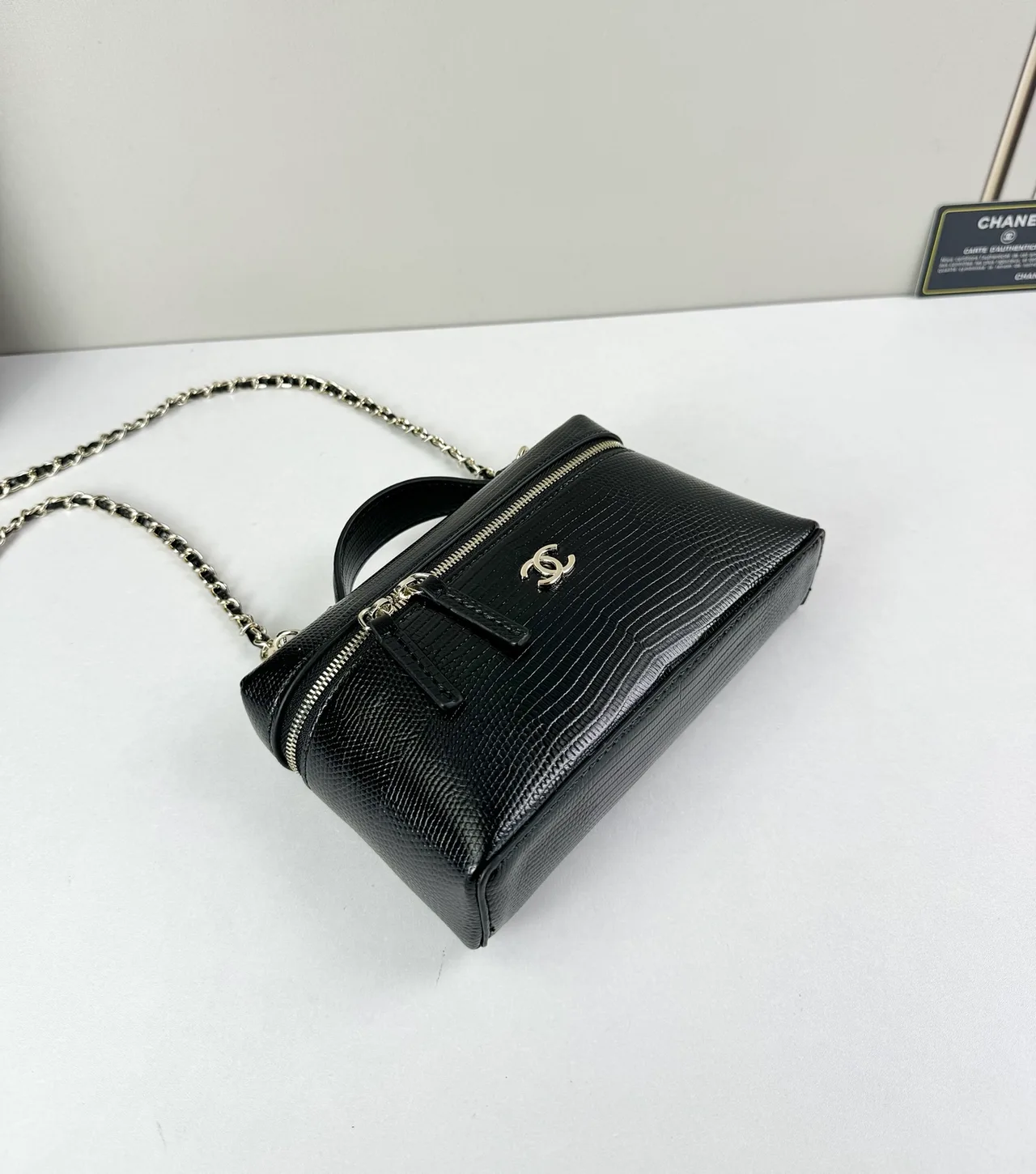 Chanel Cowhide Vanity Case in Black · view 4
